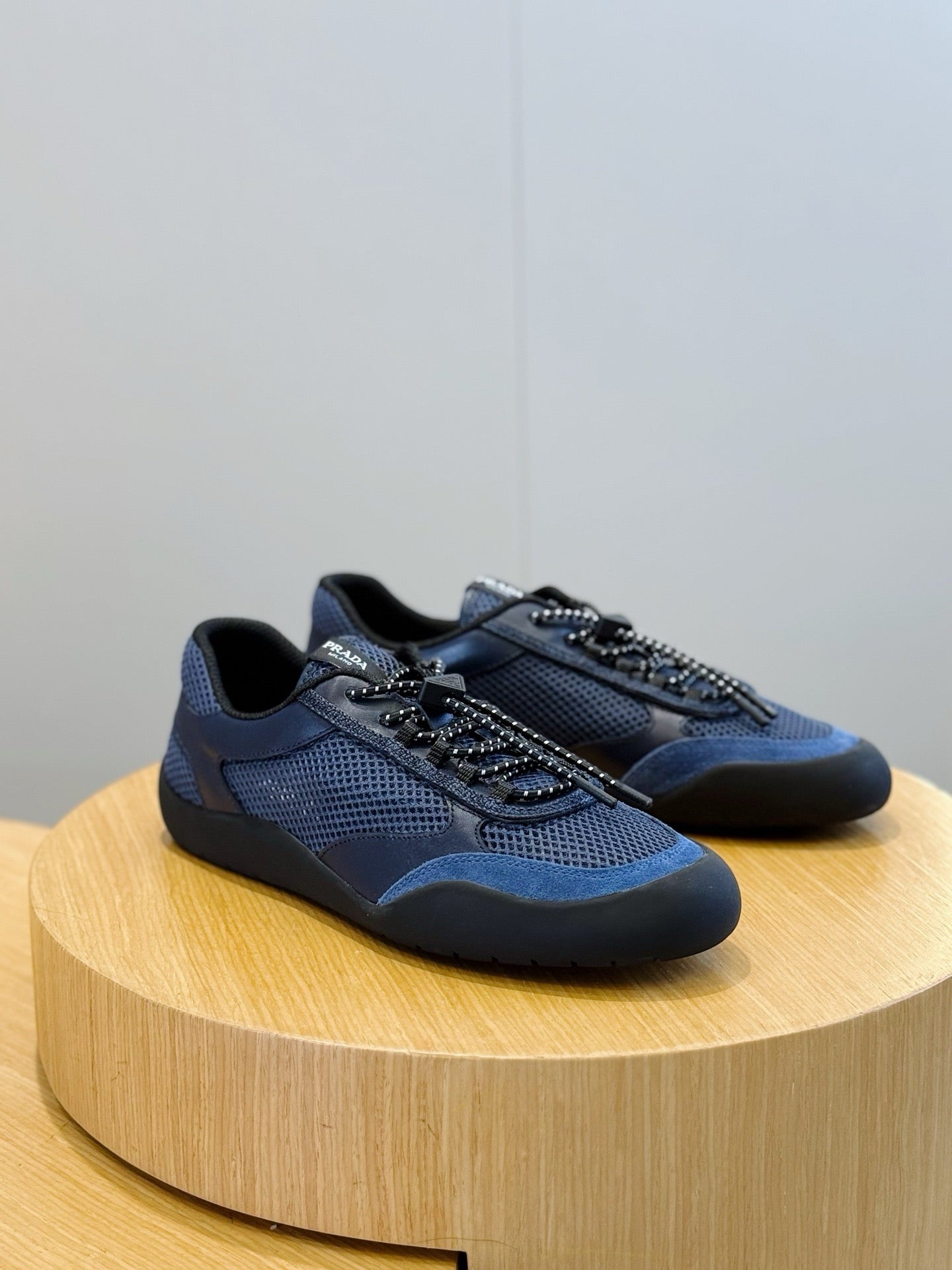 Sneaker 121