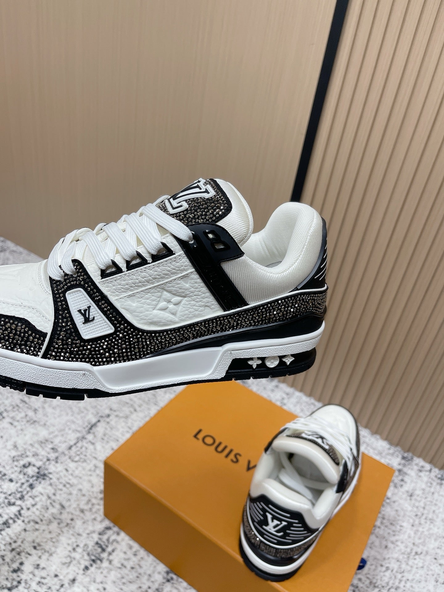 Trainer Sneaker 108