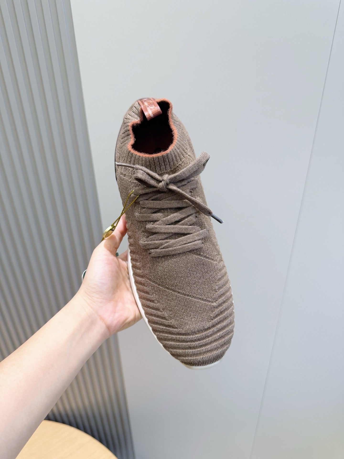 Flexy Walk Sneaker