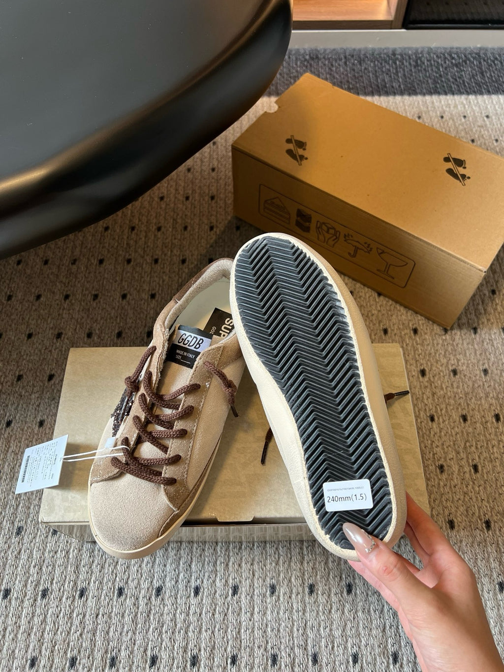 G.G Sneaker