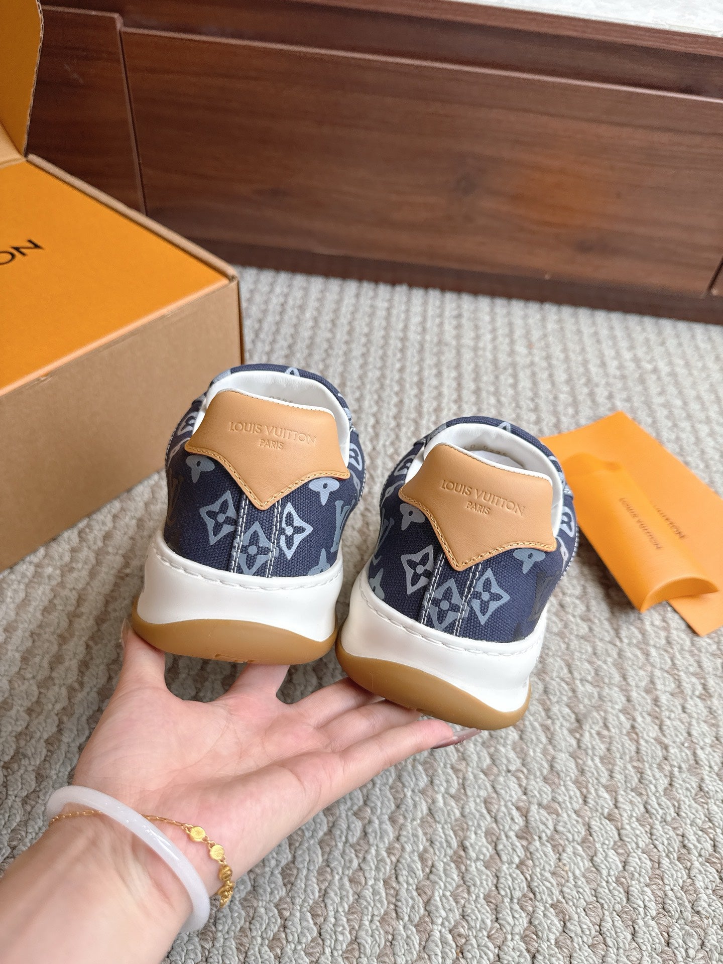 Trainer Sneaker 107