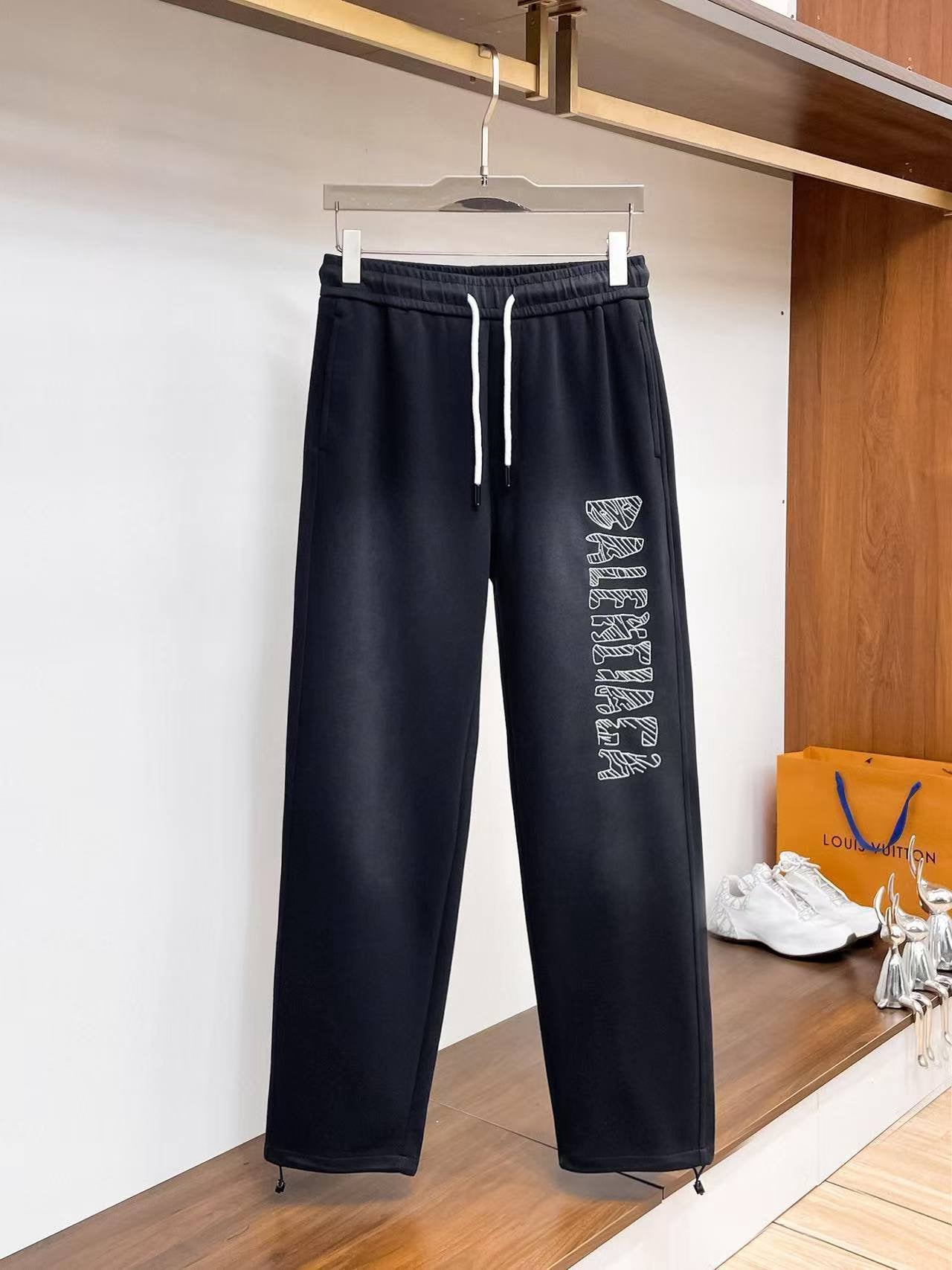 Sweatpant 102