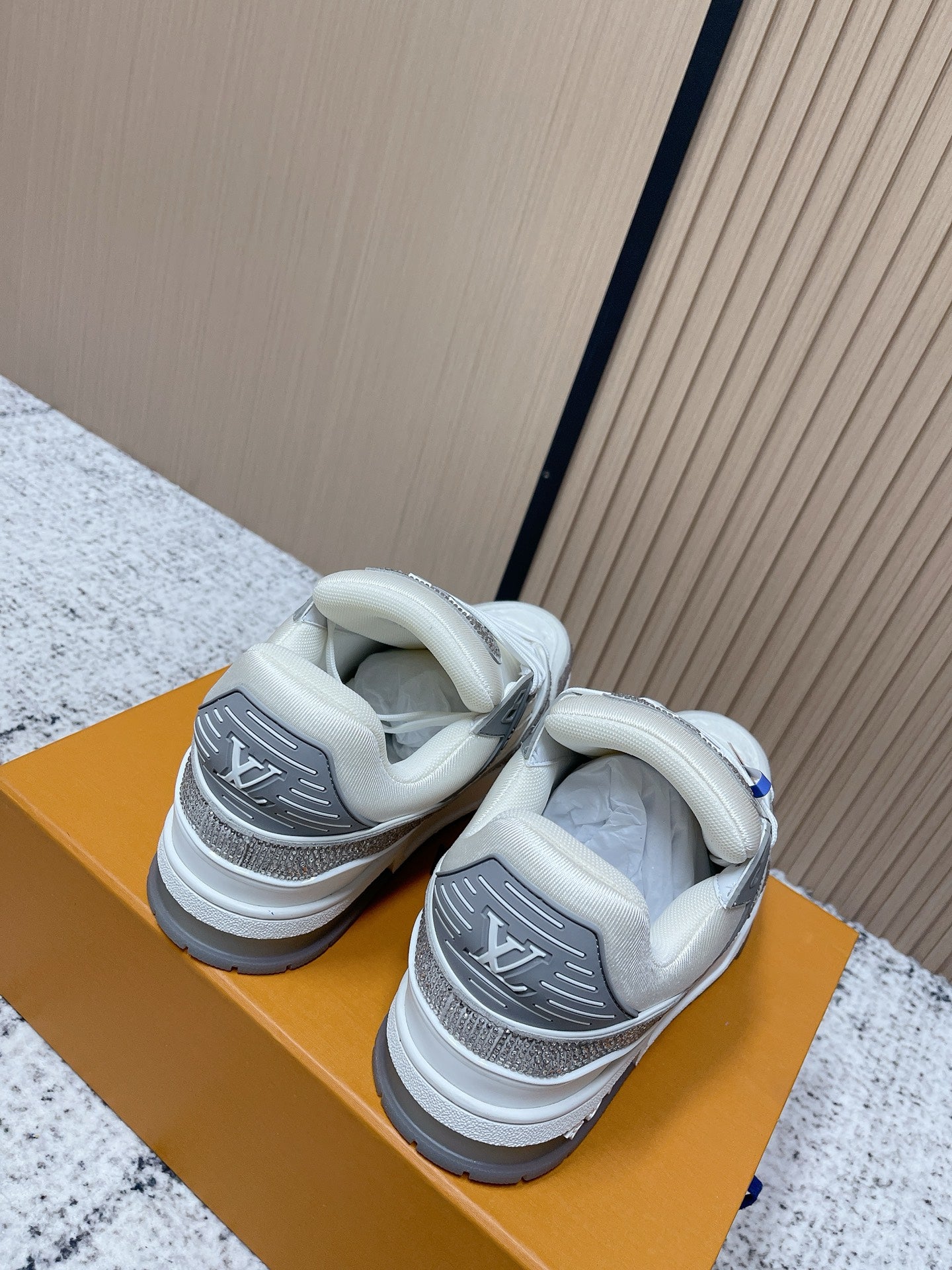 Trainer Sneaker 108