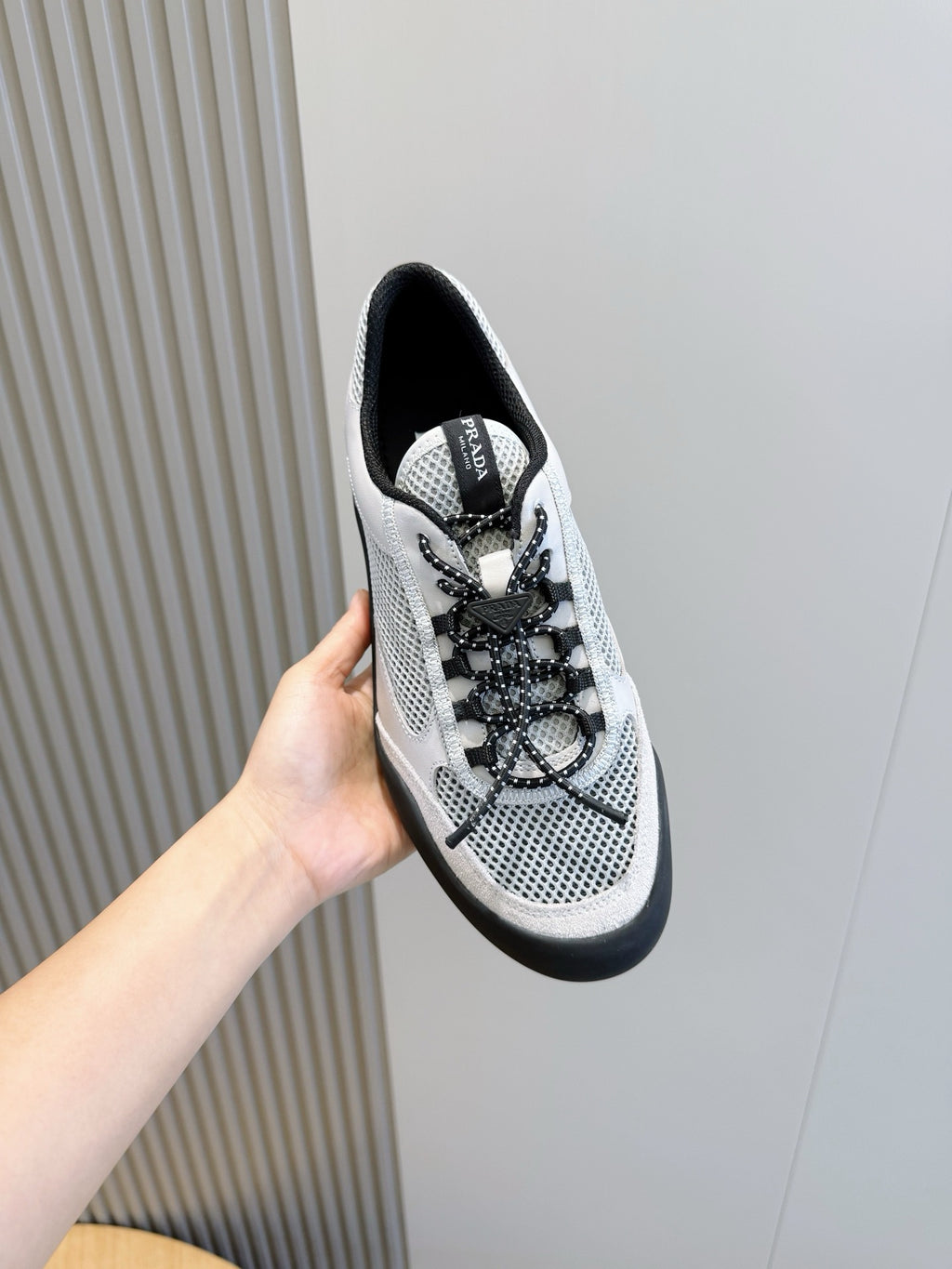 Sneaker 121