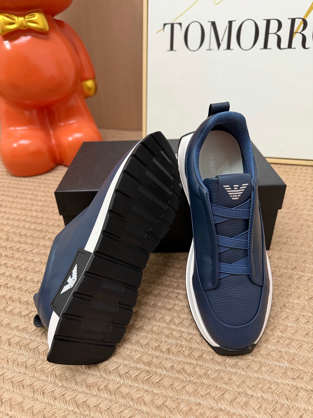 SUEDE TRIPLE STITCH™ MONTE SNEAKERS
