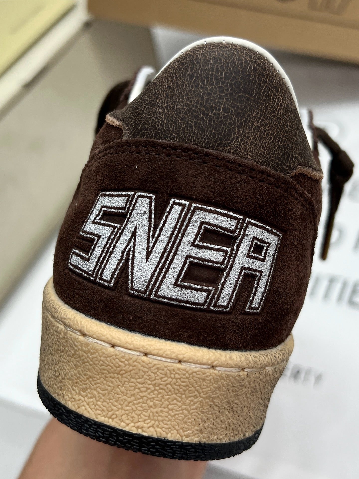 G.G Sneaker 109