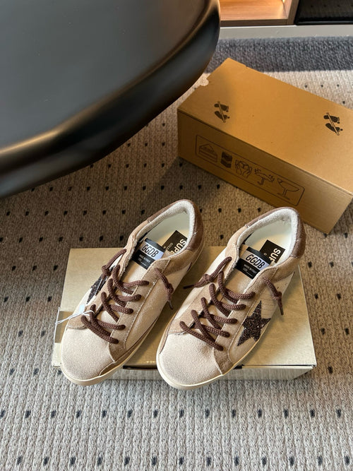 G.G Sneaker