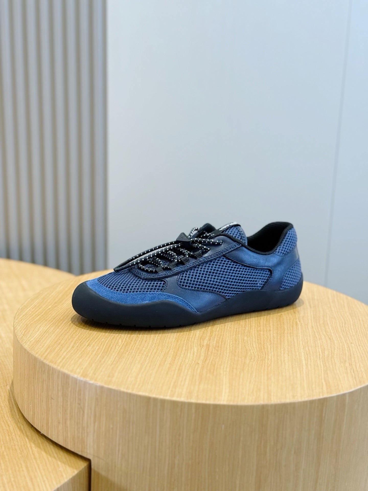 Sneaker 121