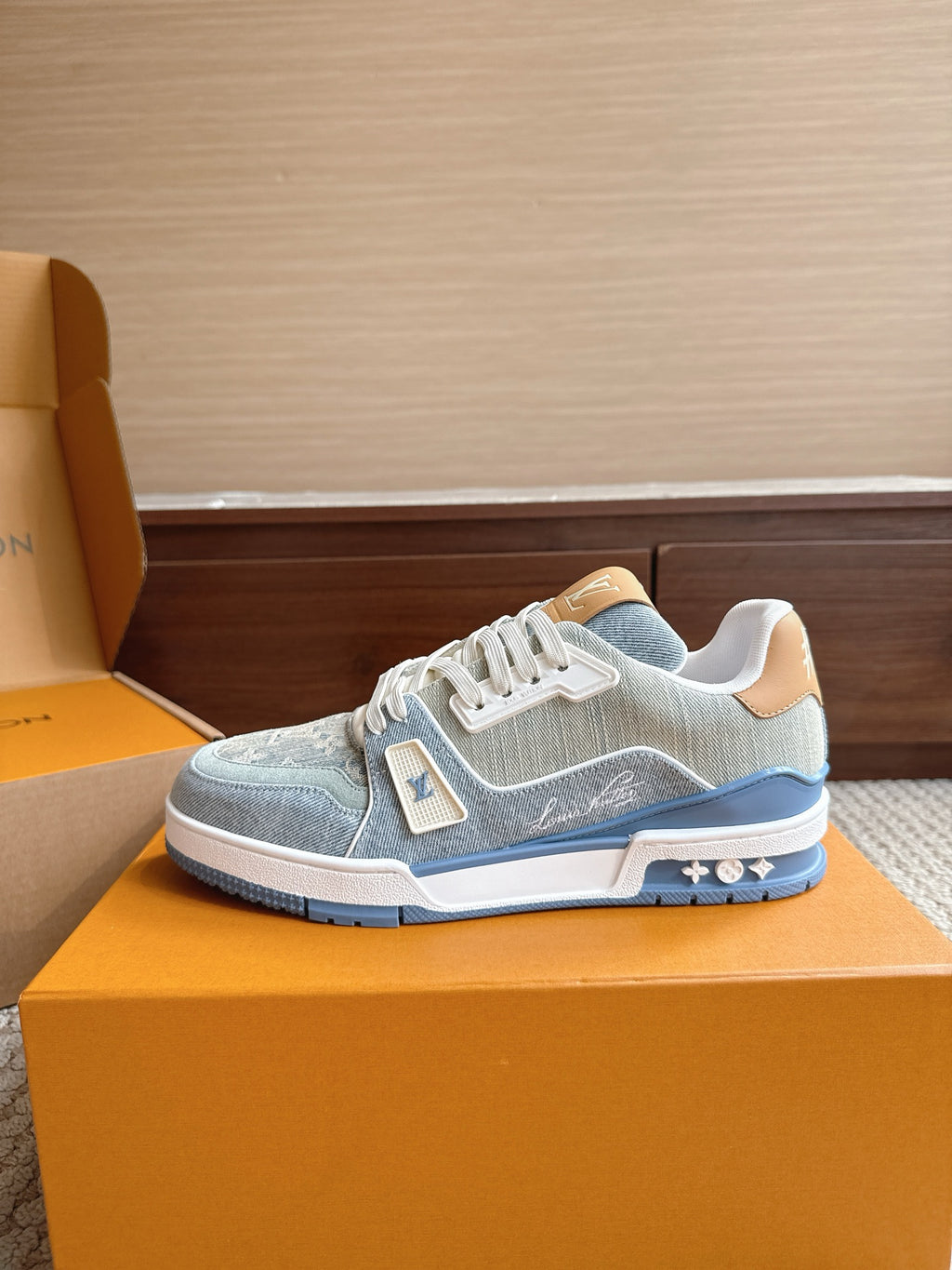 Trainer Sneaker 101