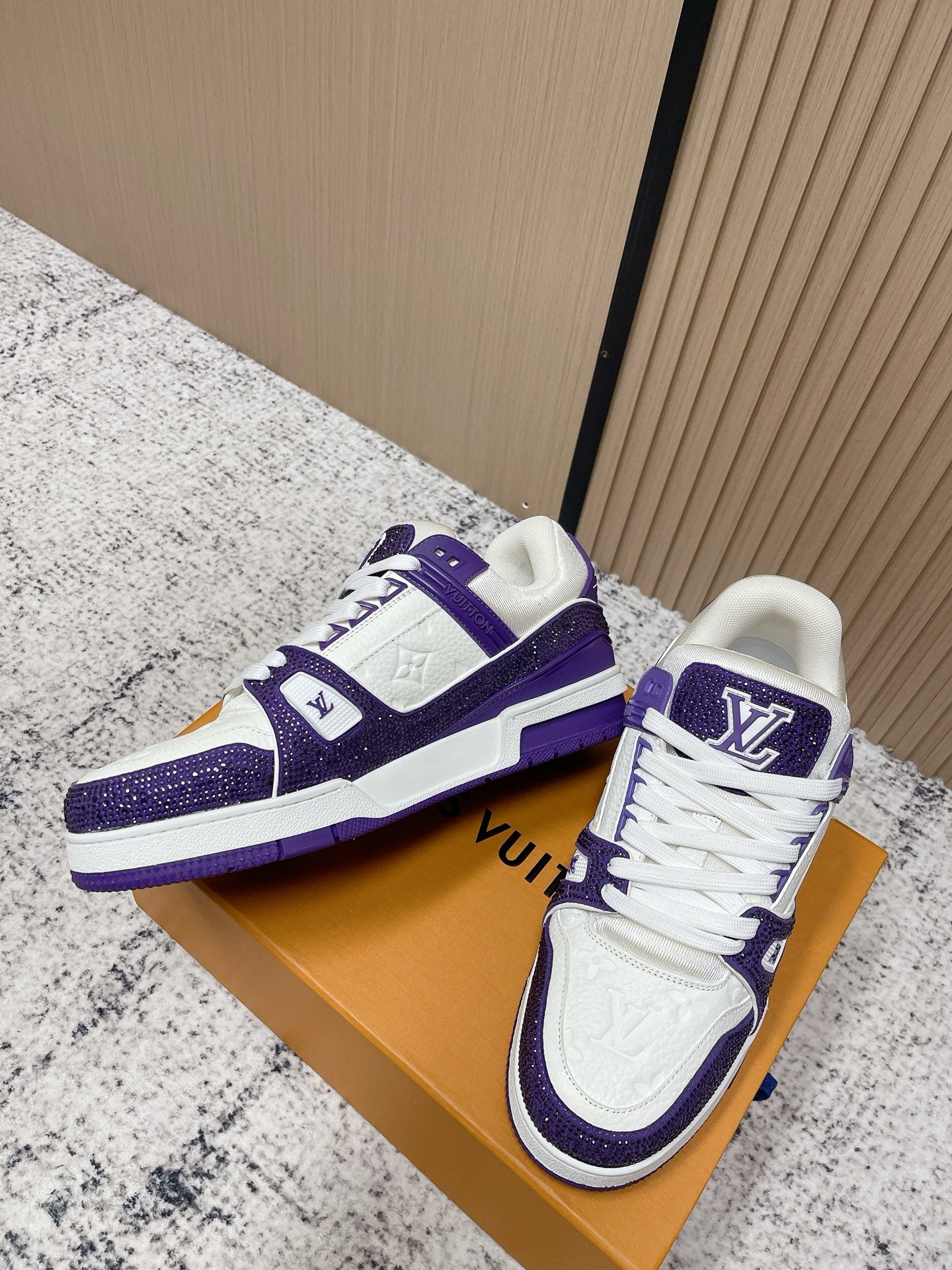 Trainer Sneaker 108