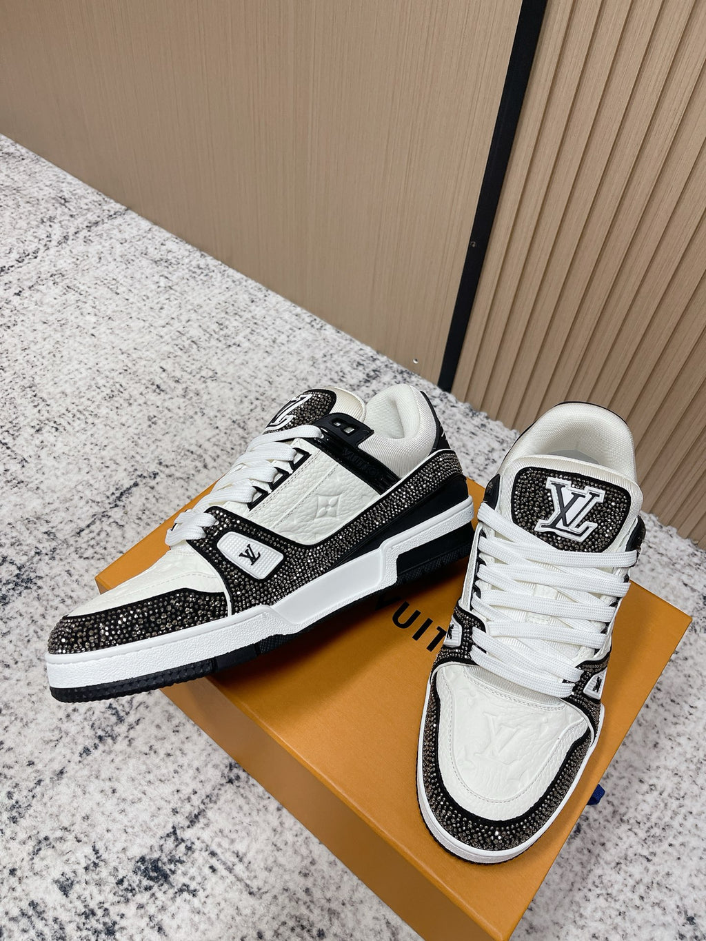 Trainer Sneaker 108