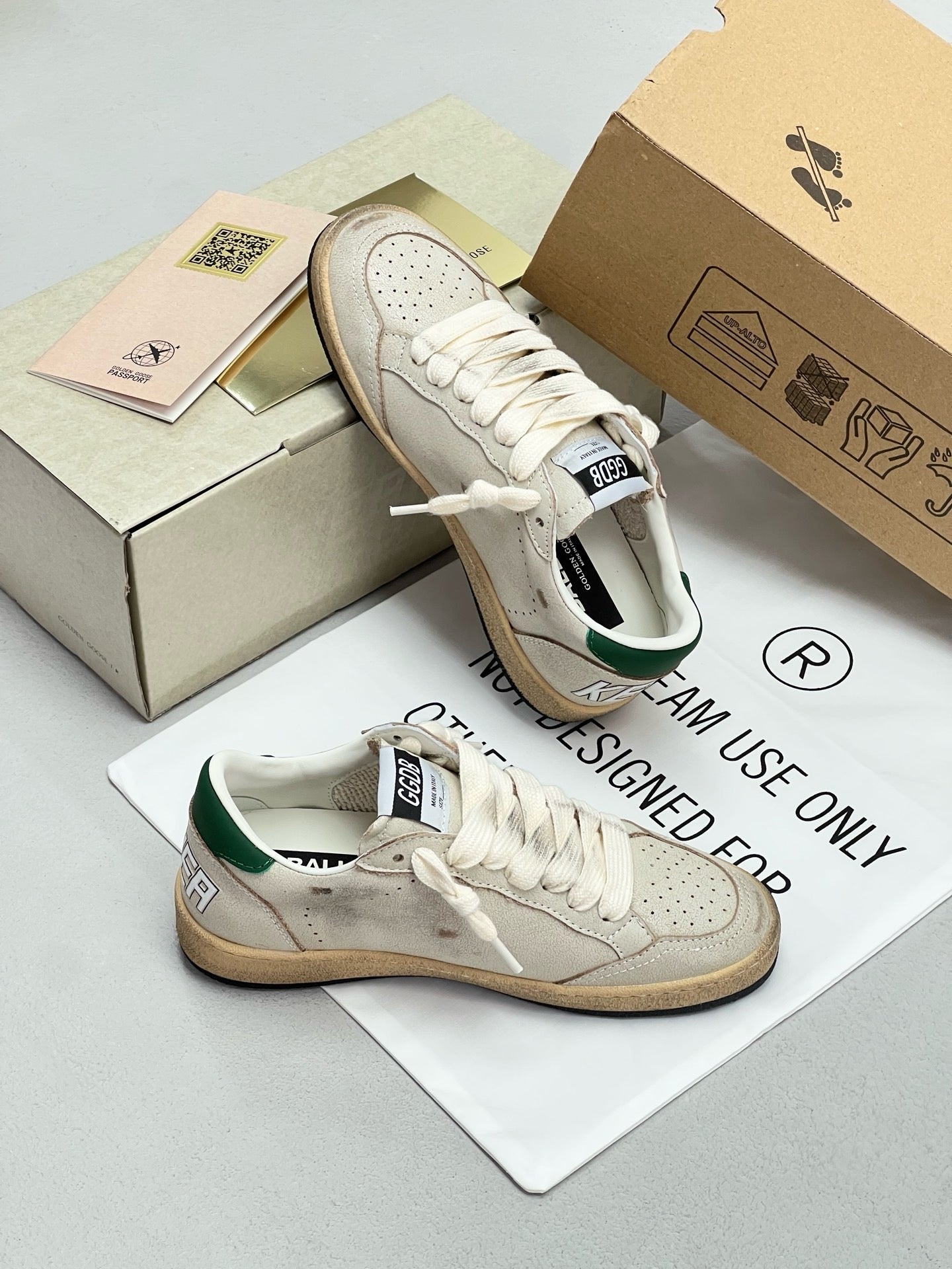 G.G Sneaker 108