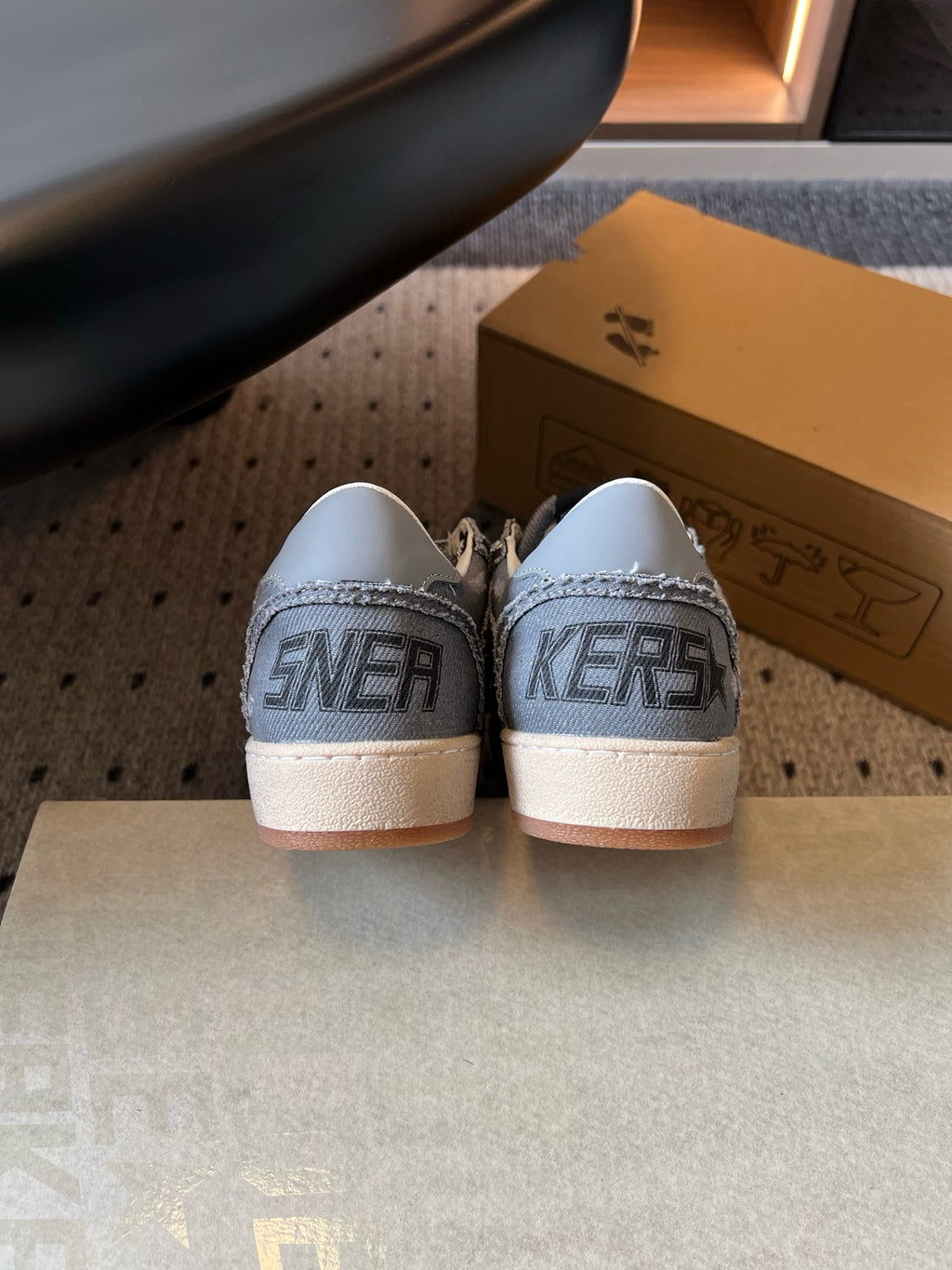 G.G Sneaker 103
