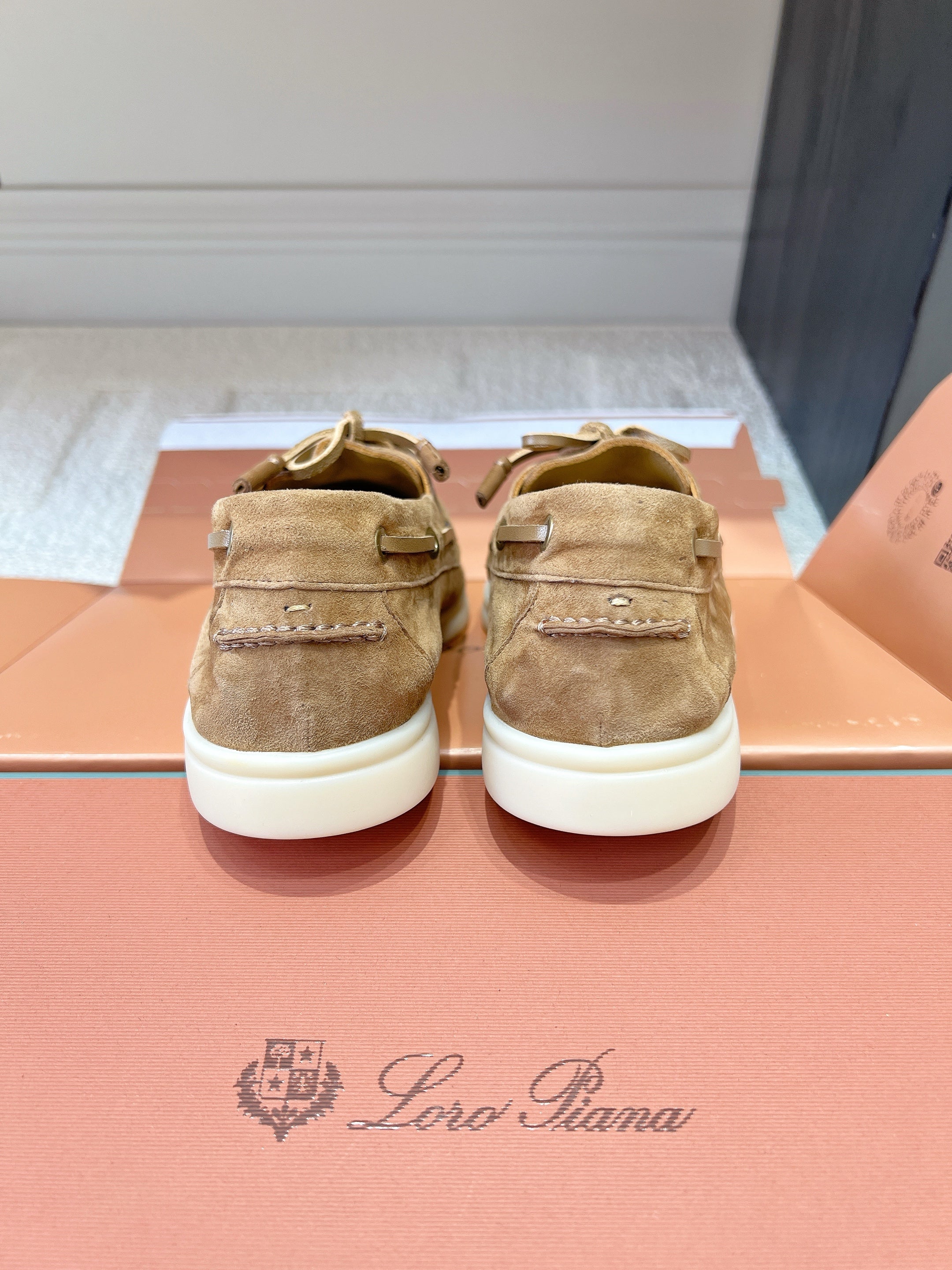 Classic Suede Boat Loafers – Casual Lace-Up Deck Shoes