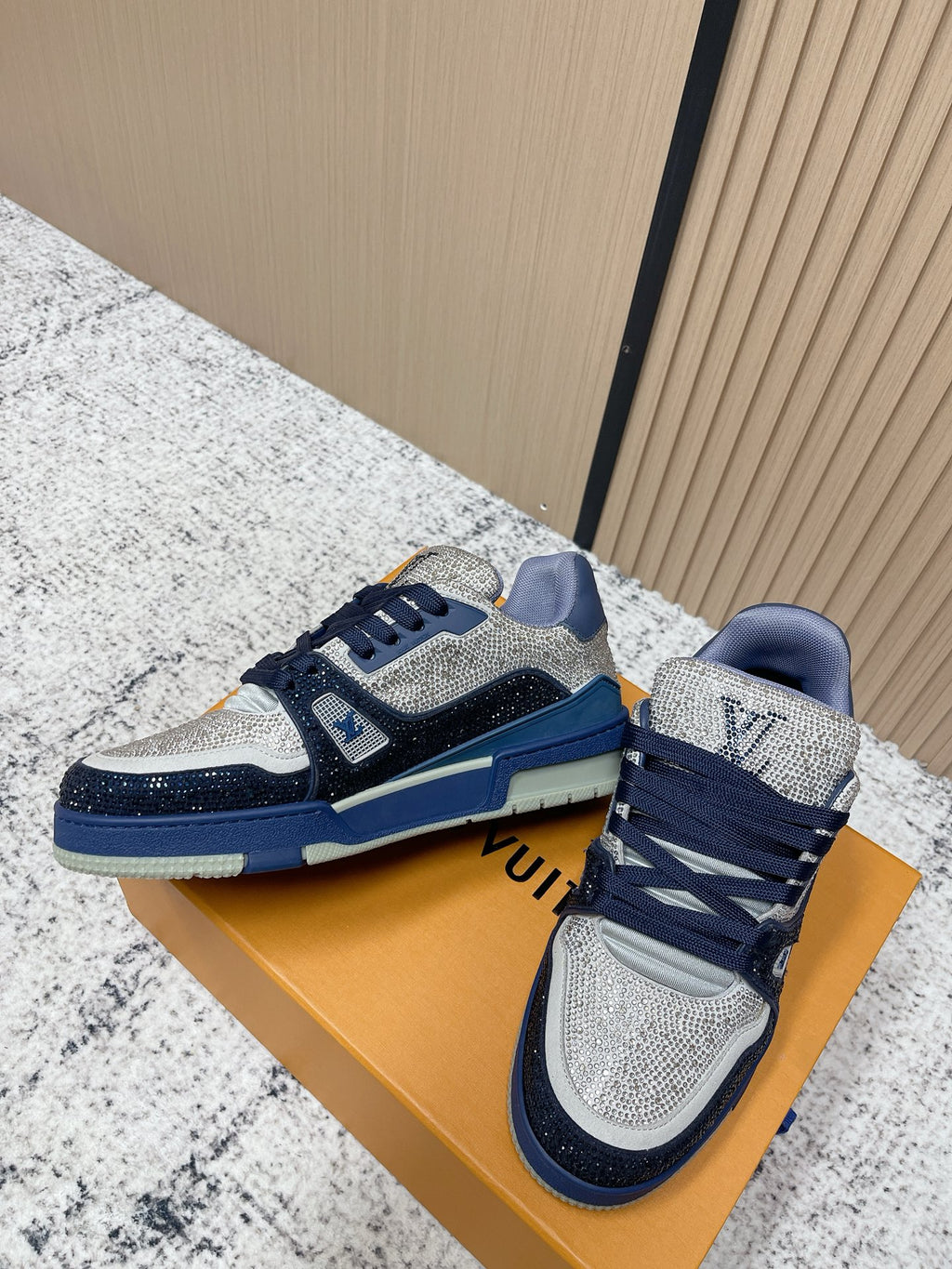 Trainer Sneaker 108
