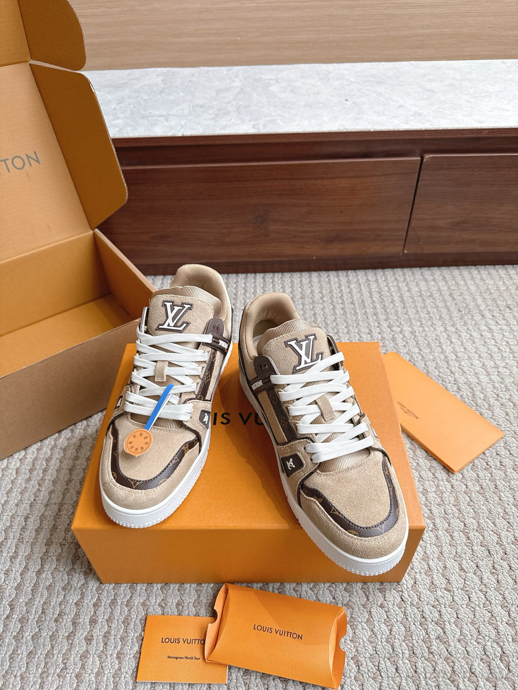 Trainer Sneaker 105