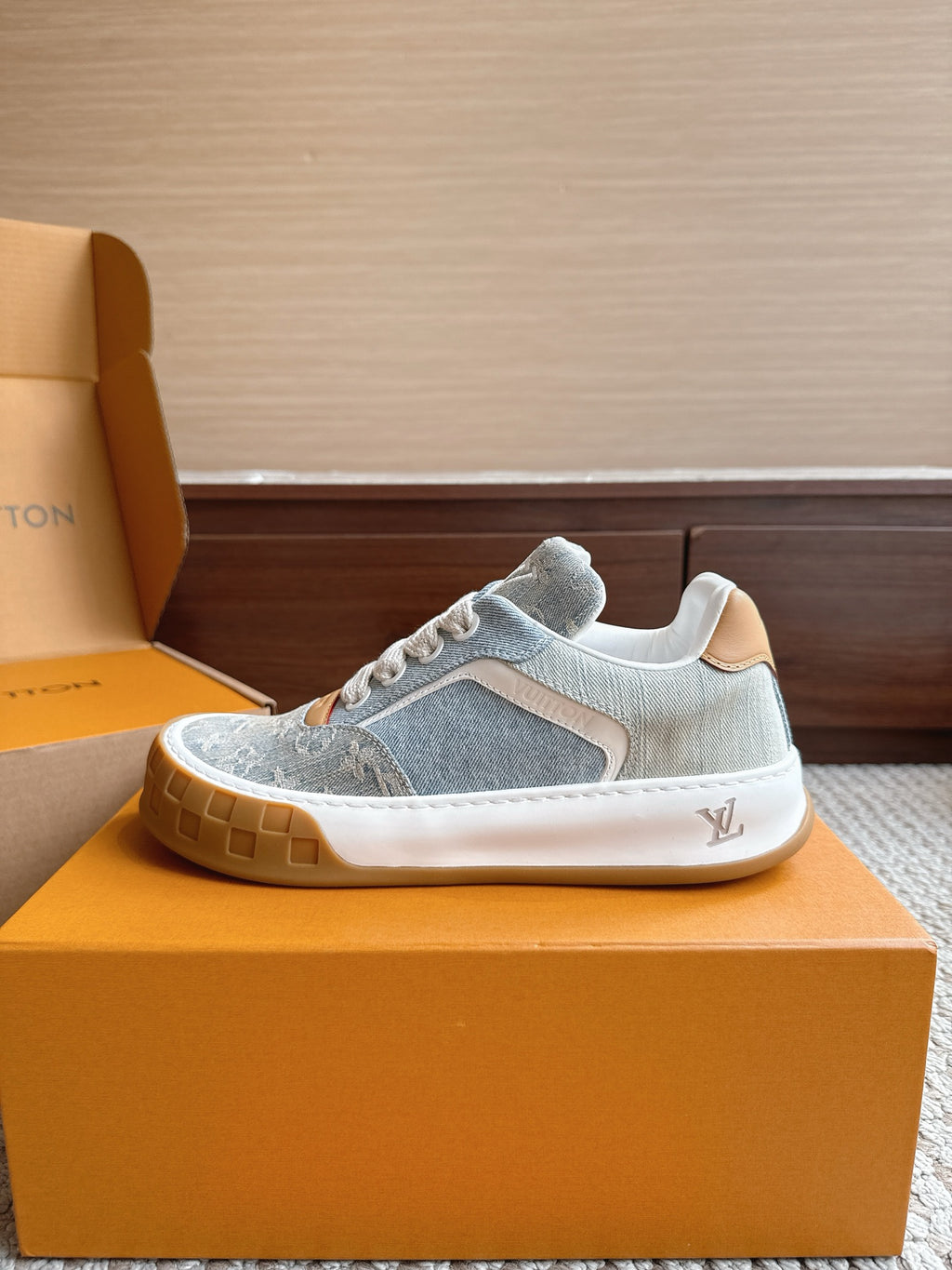 Trainer Sneaker 107