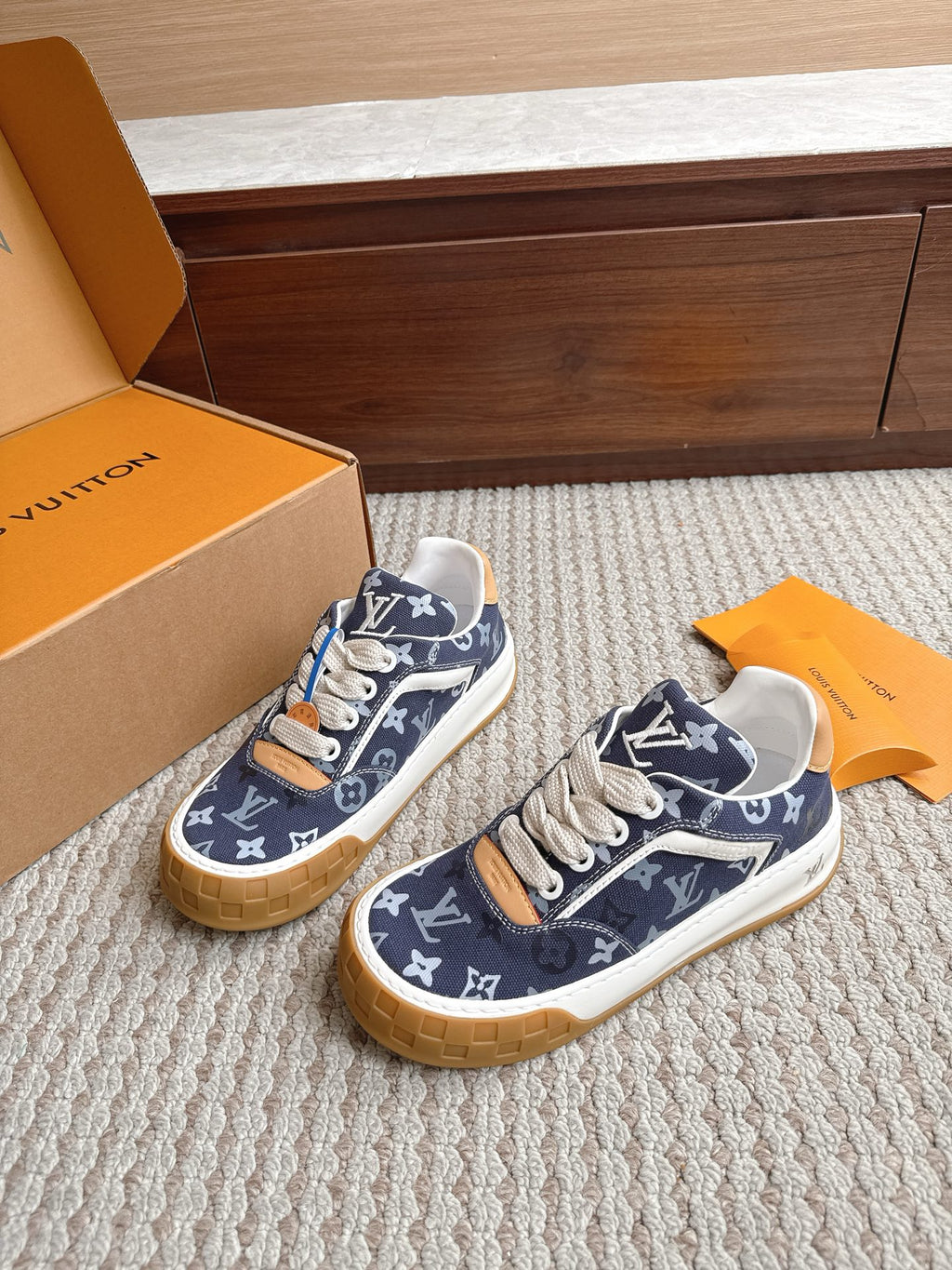 Trainer Sneaker 107