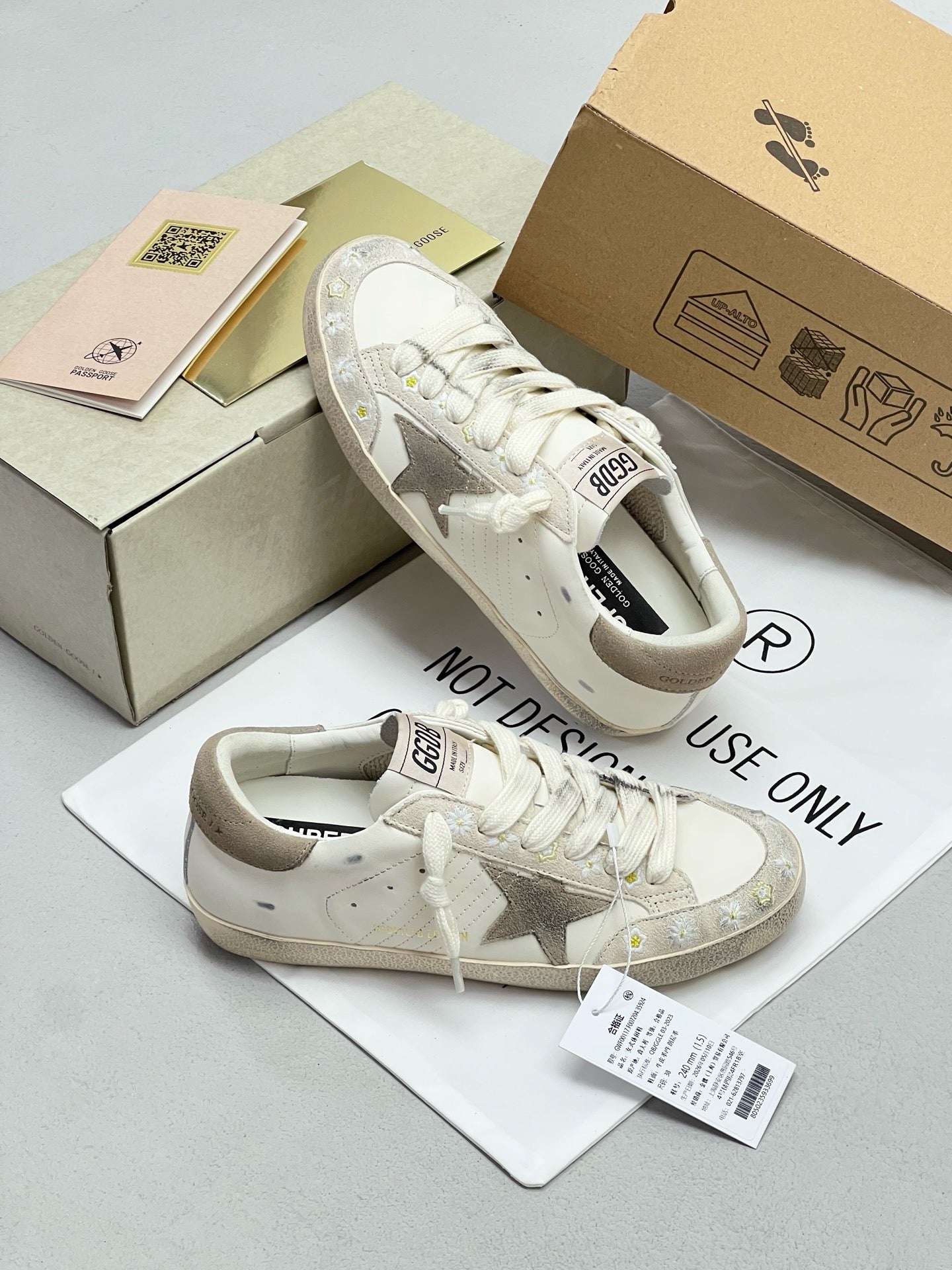 G.G Sneaker 107