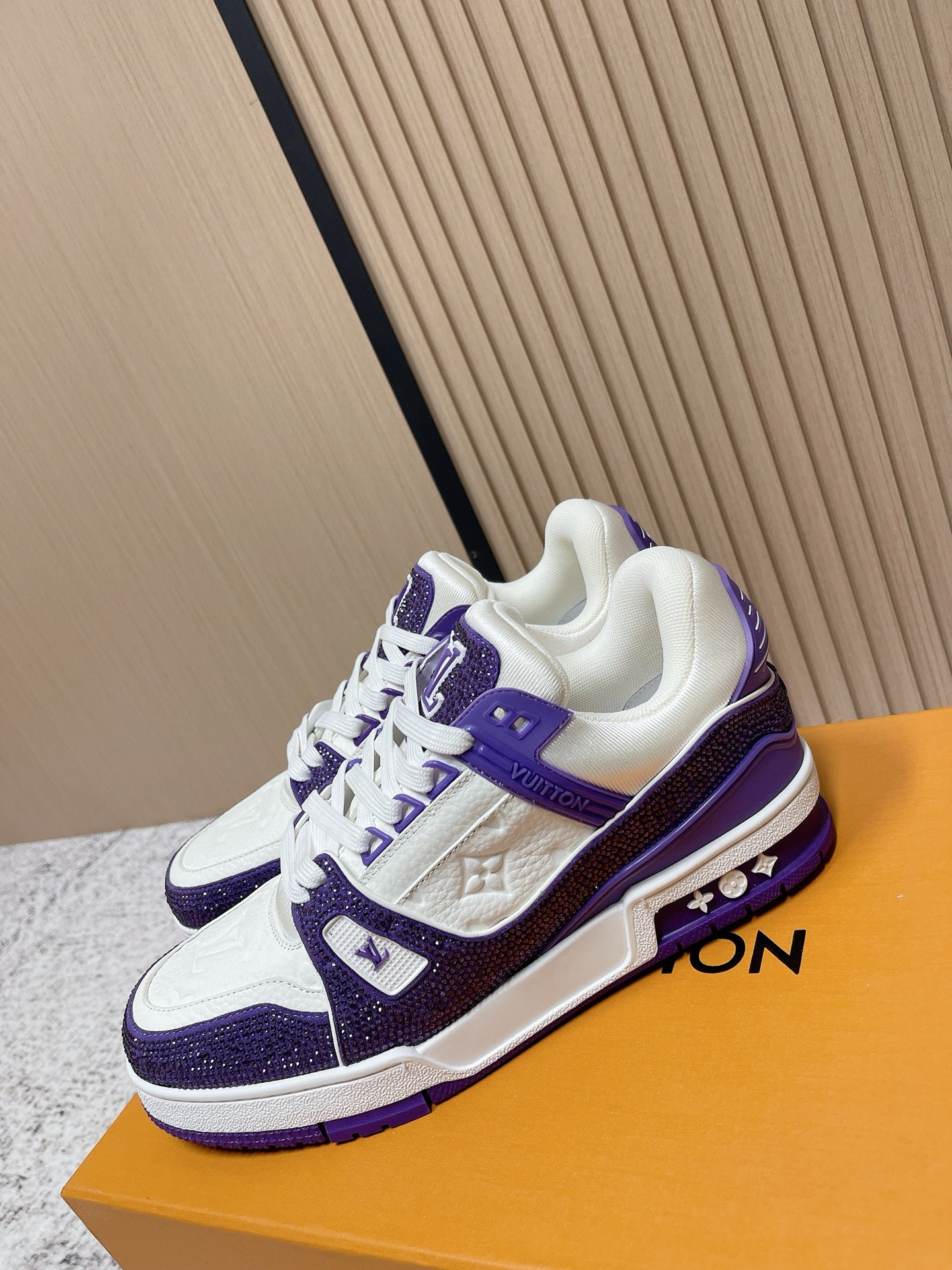 Trainer Sneaker 108