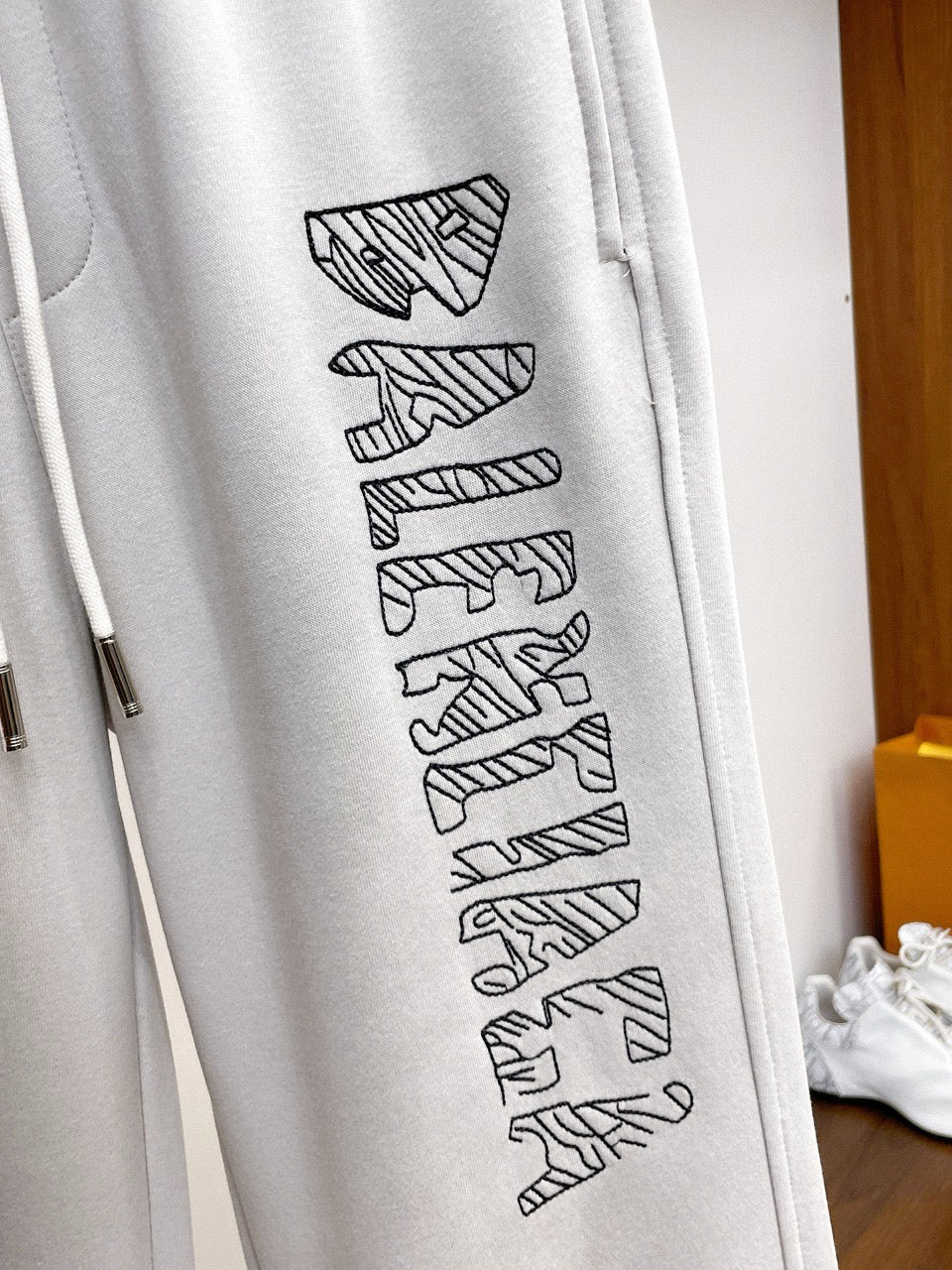 Sweatpant 102