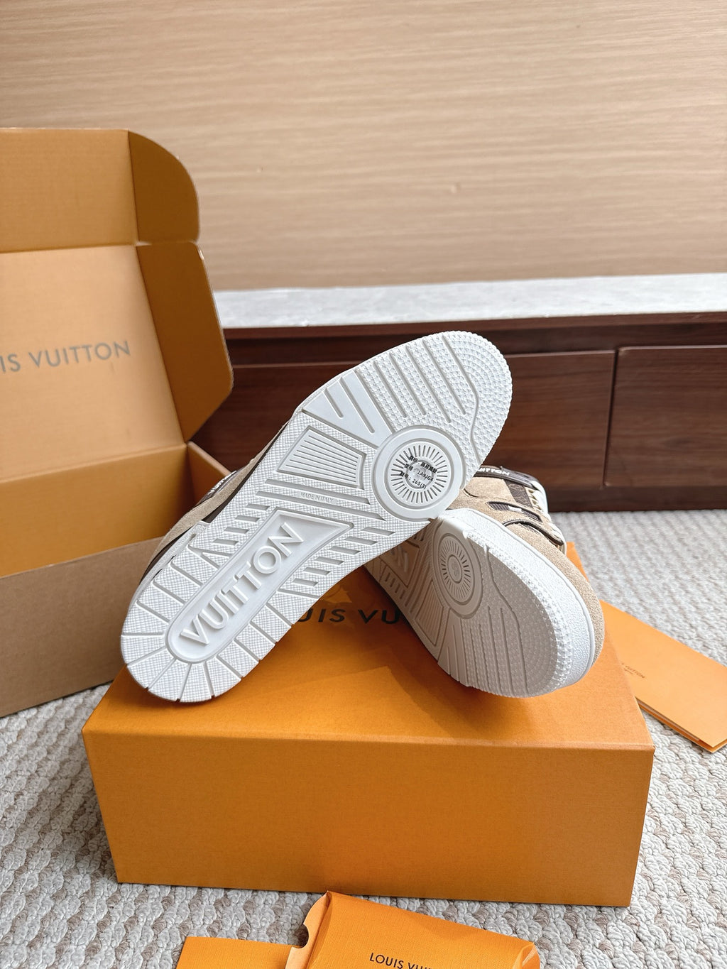 Trainer Sneaker 105