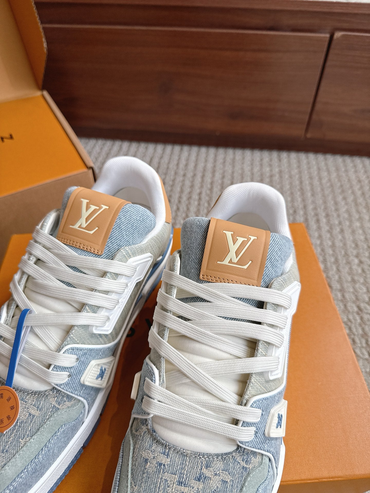 Trainer Sneaker 101