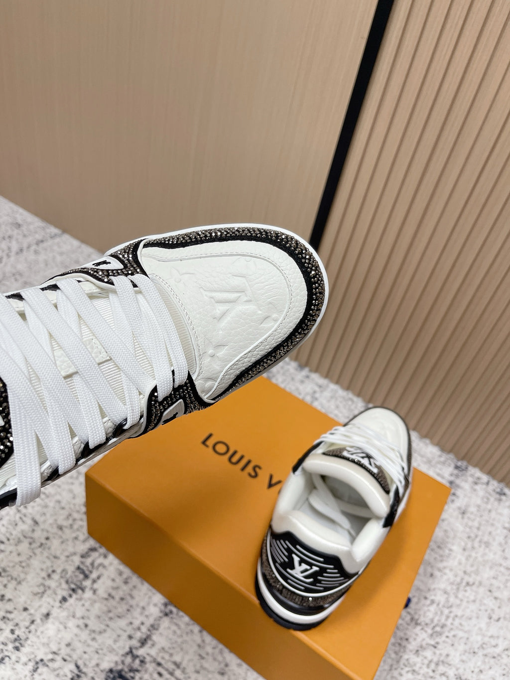 Trainer Sneaker 108