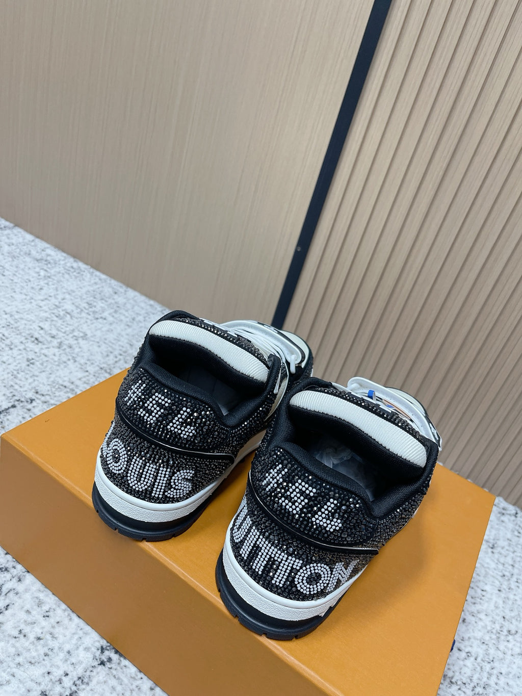 Trainer Sneaker 109