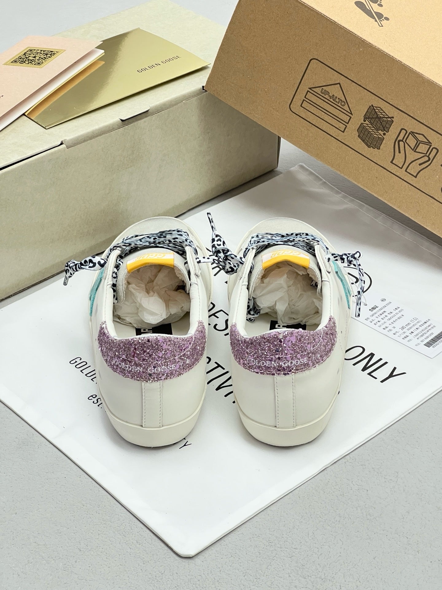 G.G Sneaker 111
