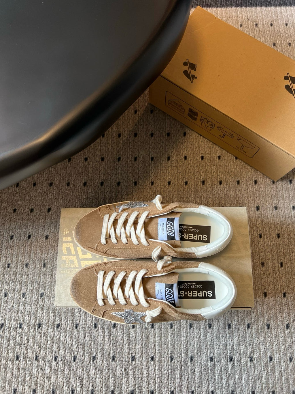 G.G Sneaker 102
