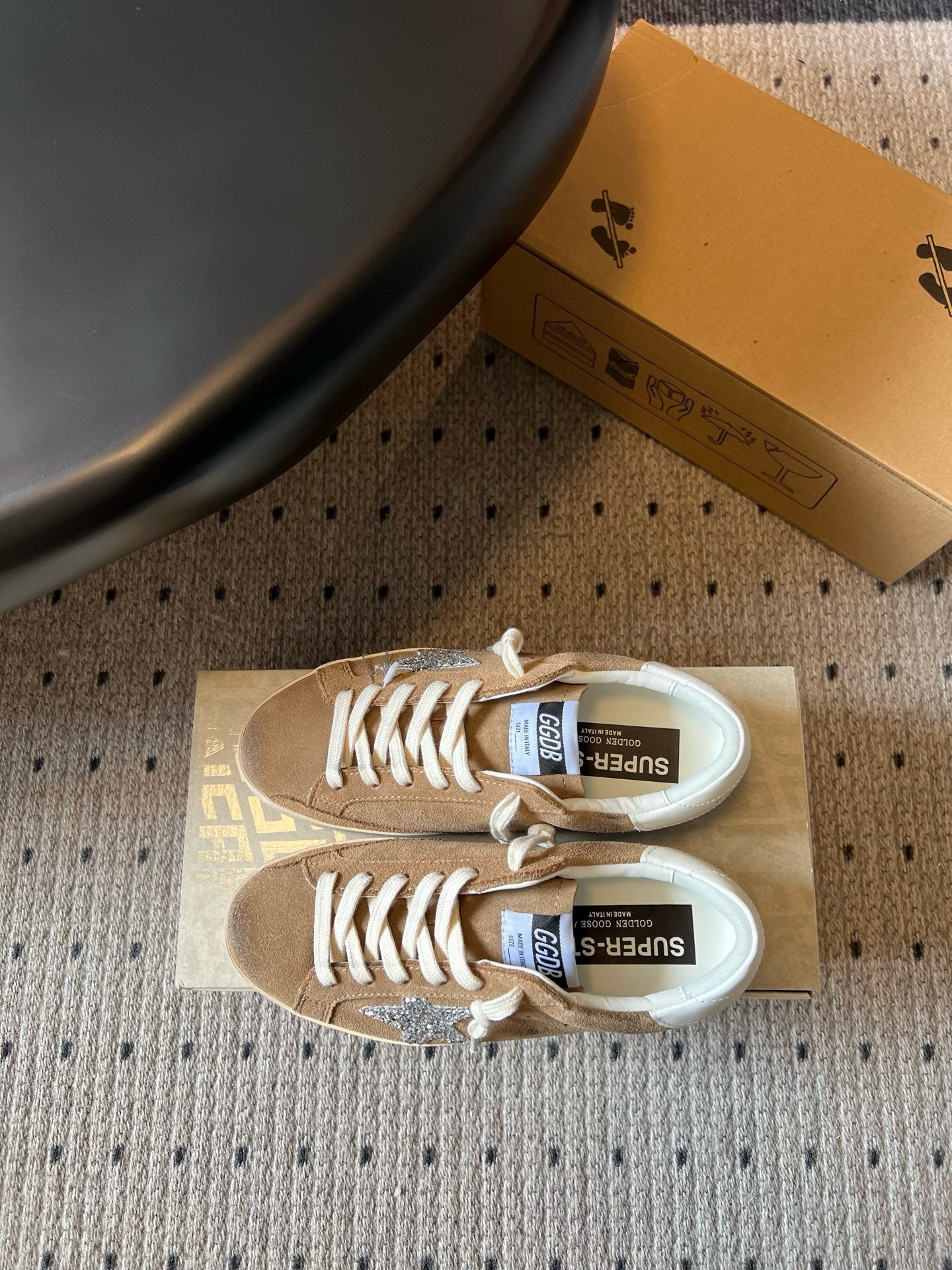 G.G Sneaker 102