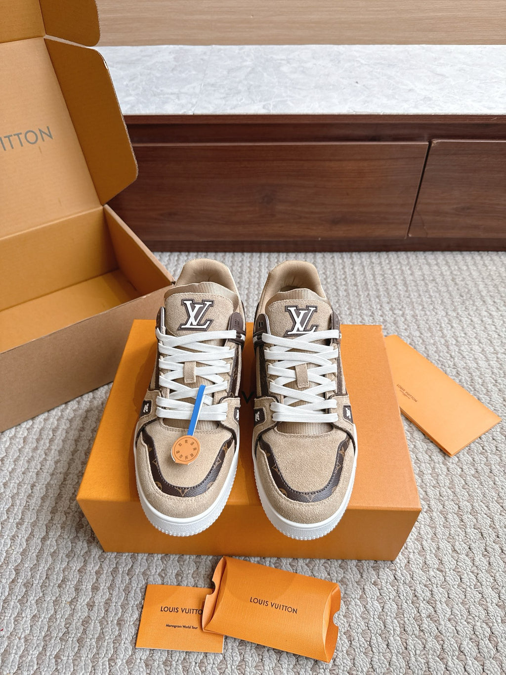 Trainer Sneaker 105