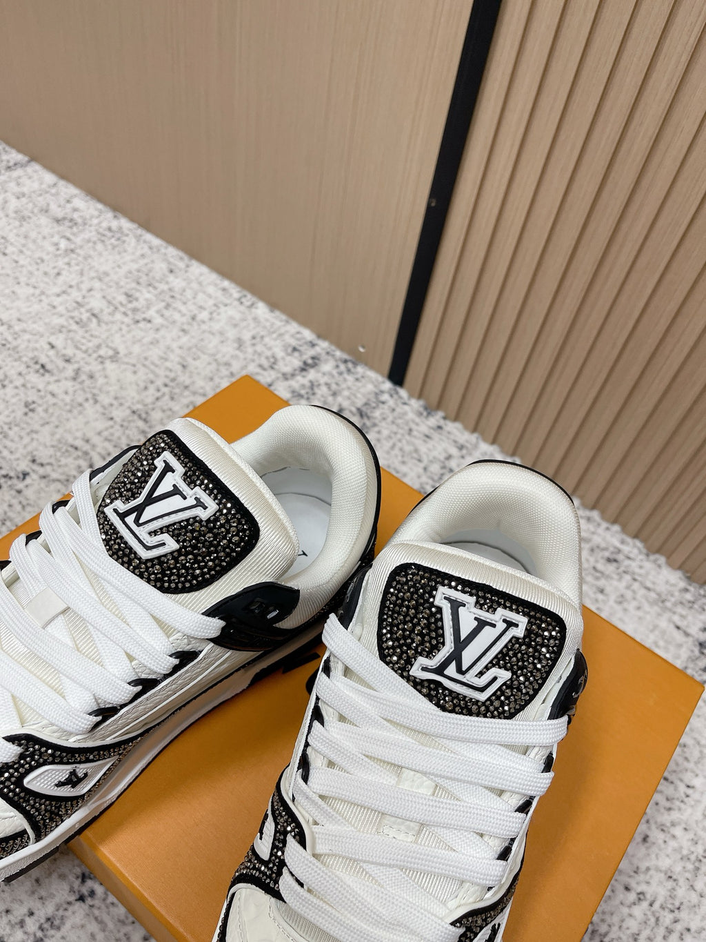 Trainer Sneaker 108