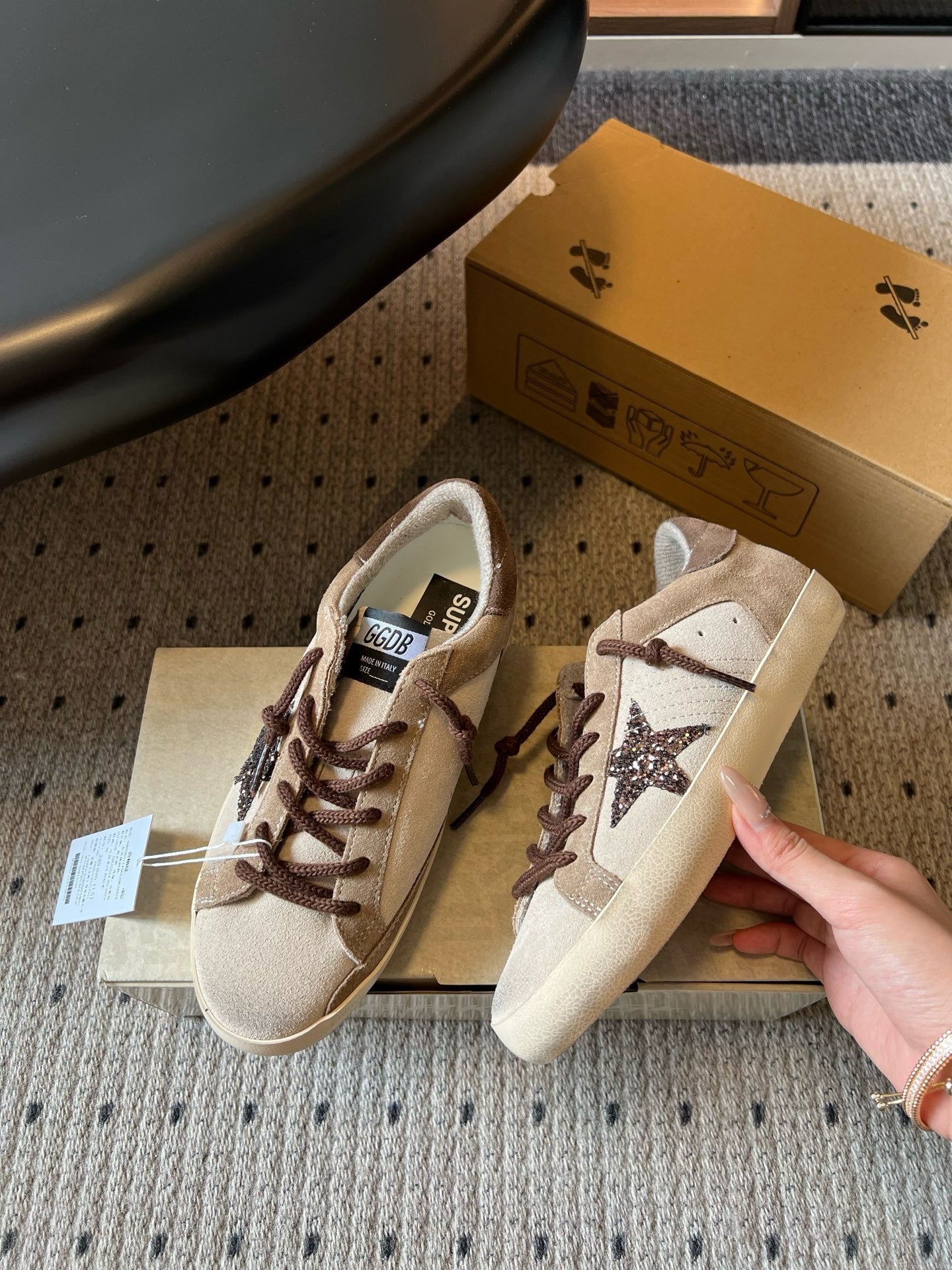 G.G Sneaker
