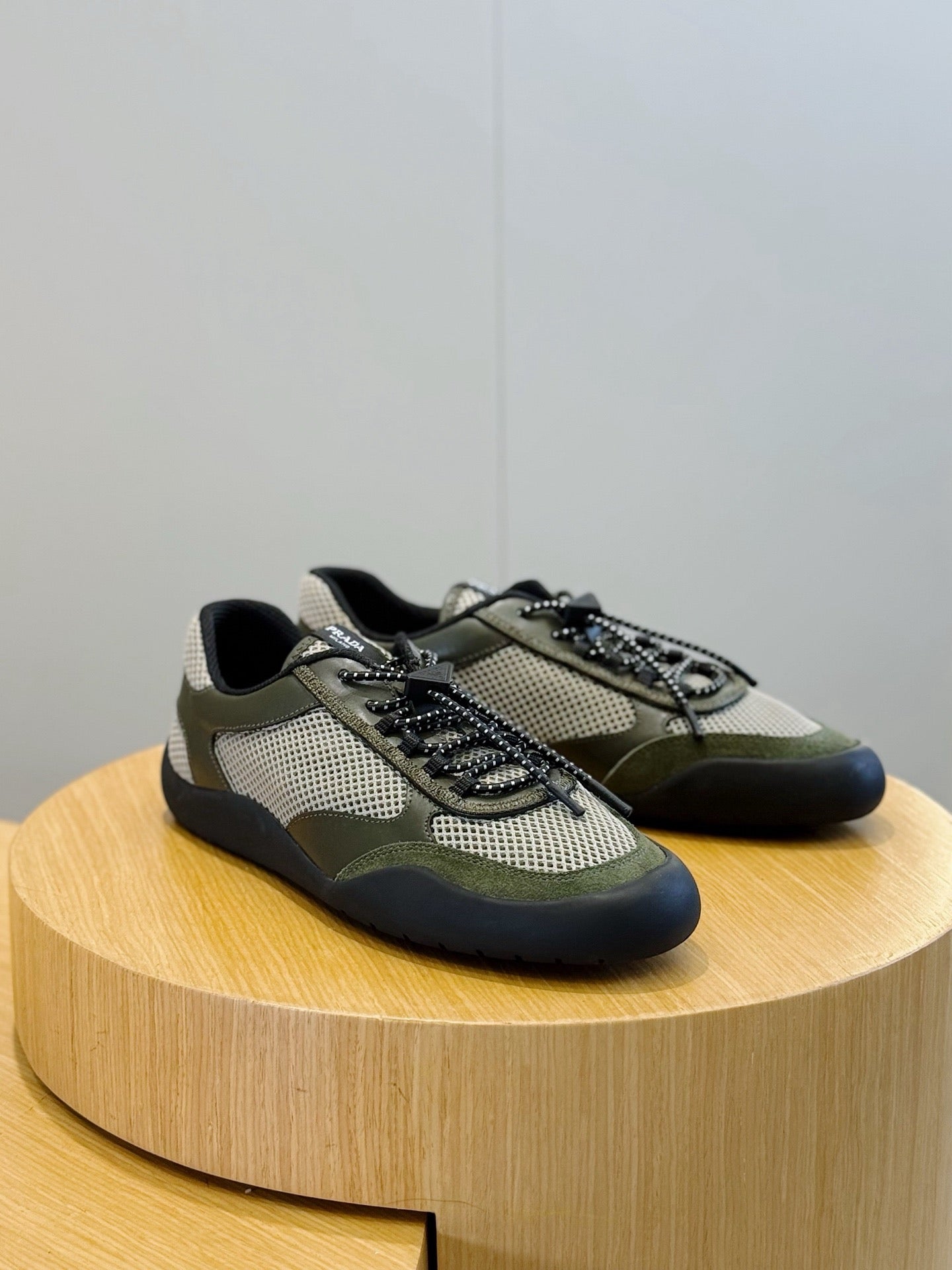 Sneaker 121