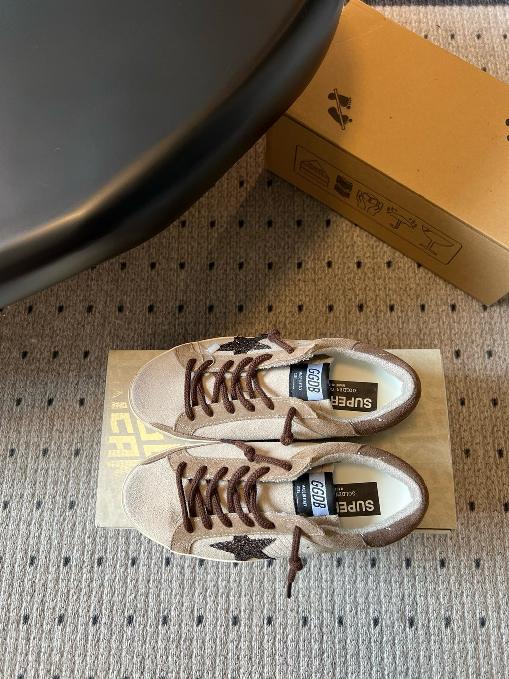 G.G Sneaker