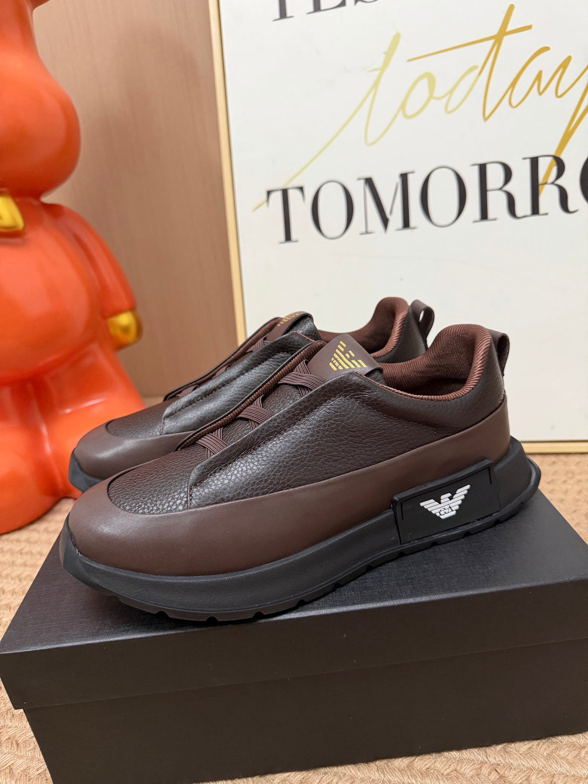 SUEDE TRIPLE STITCH™ MONTE SNEAKERS