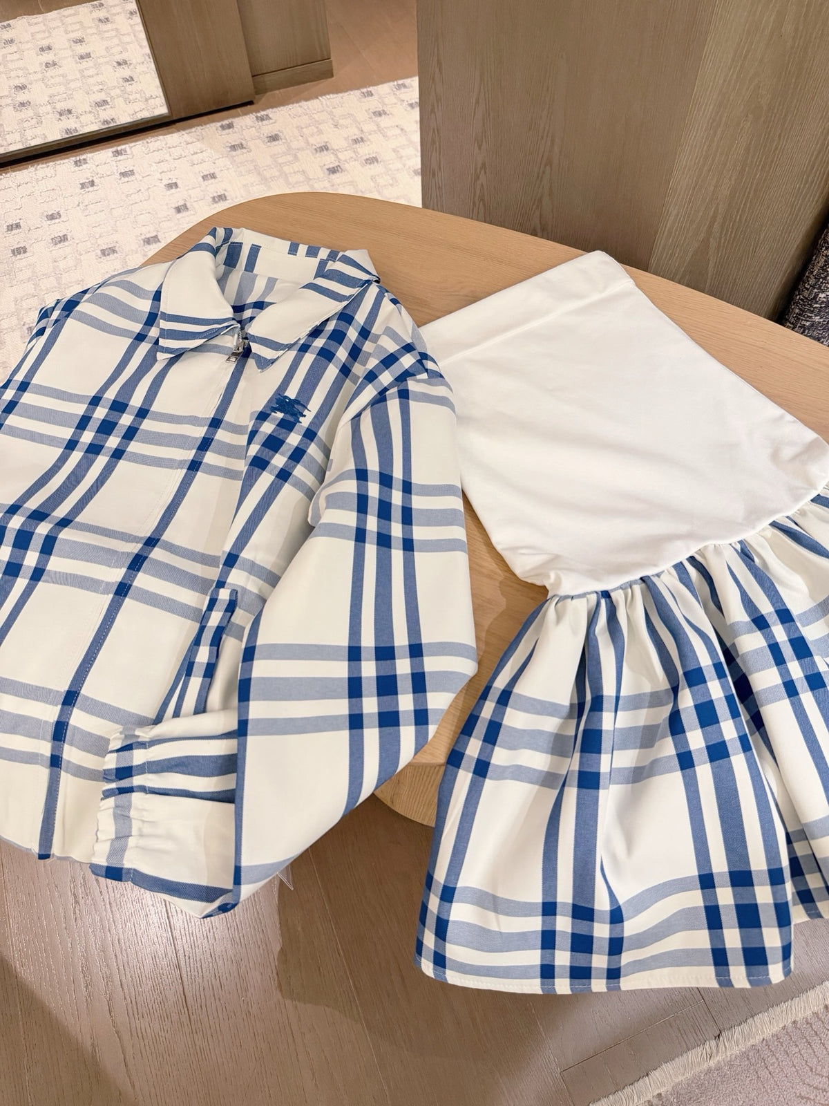 Classic Check Charm Set