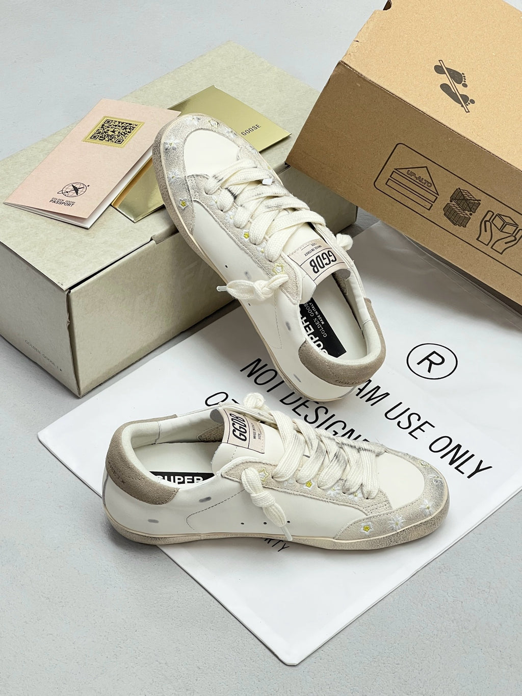 G.G Sneaker 107