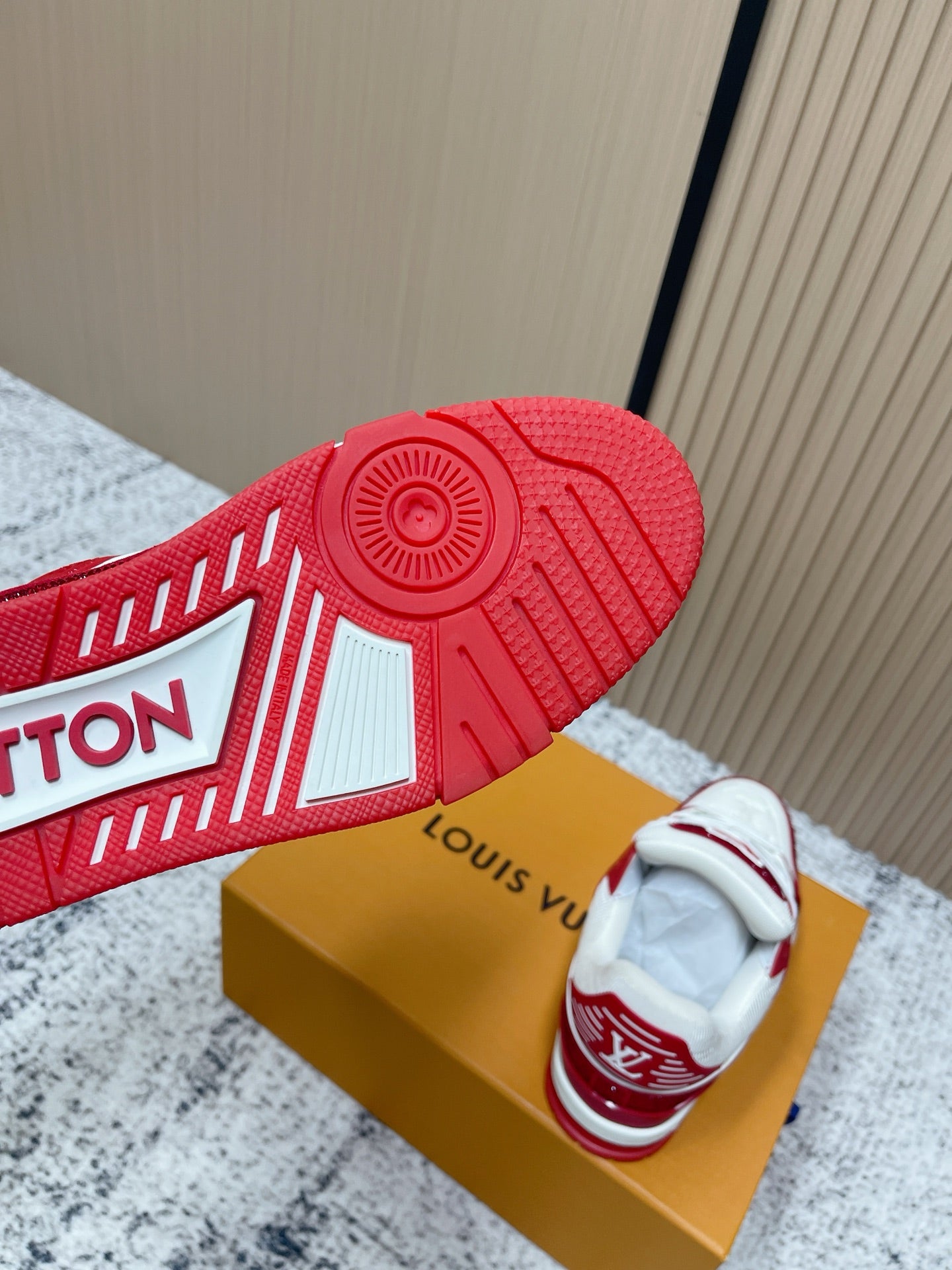 Trainer Sneaker 108