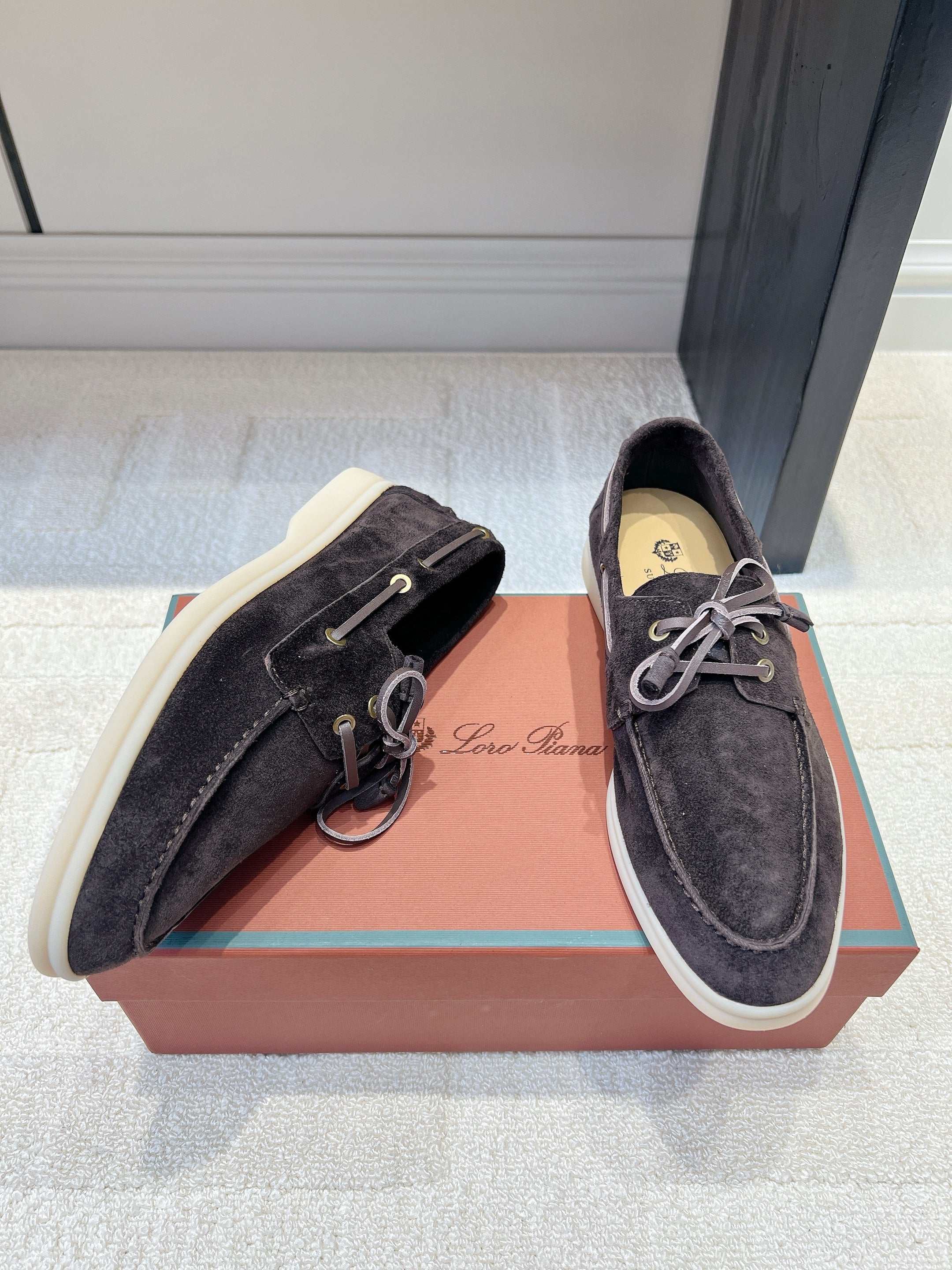 Classic Suede Boat Loafers – Casual Lace-Up Deck Shoes