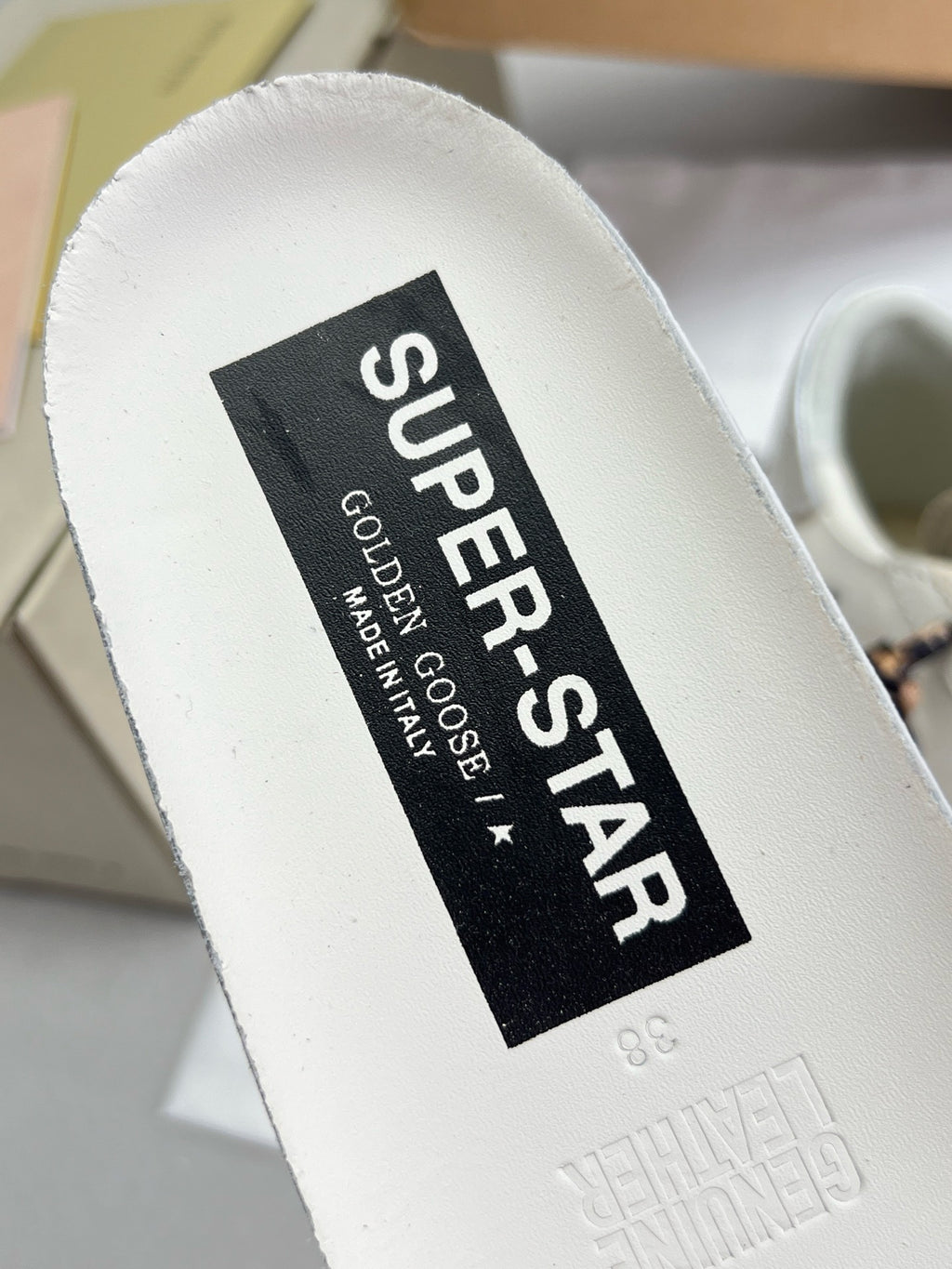 G.G Sneaker 104