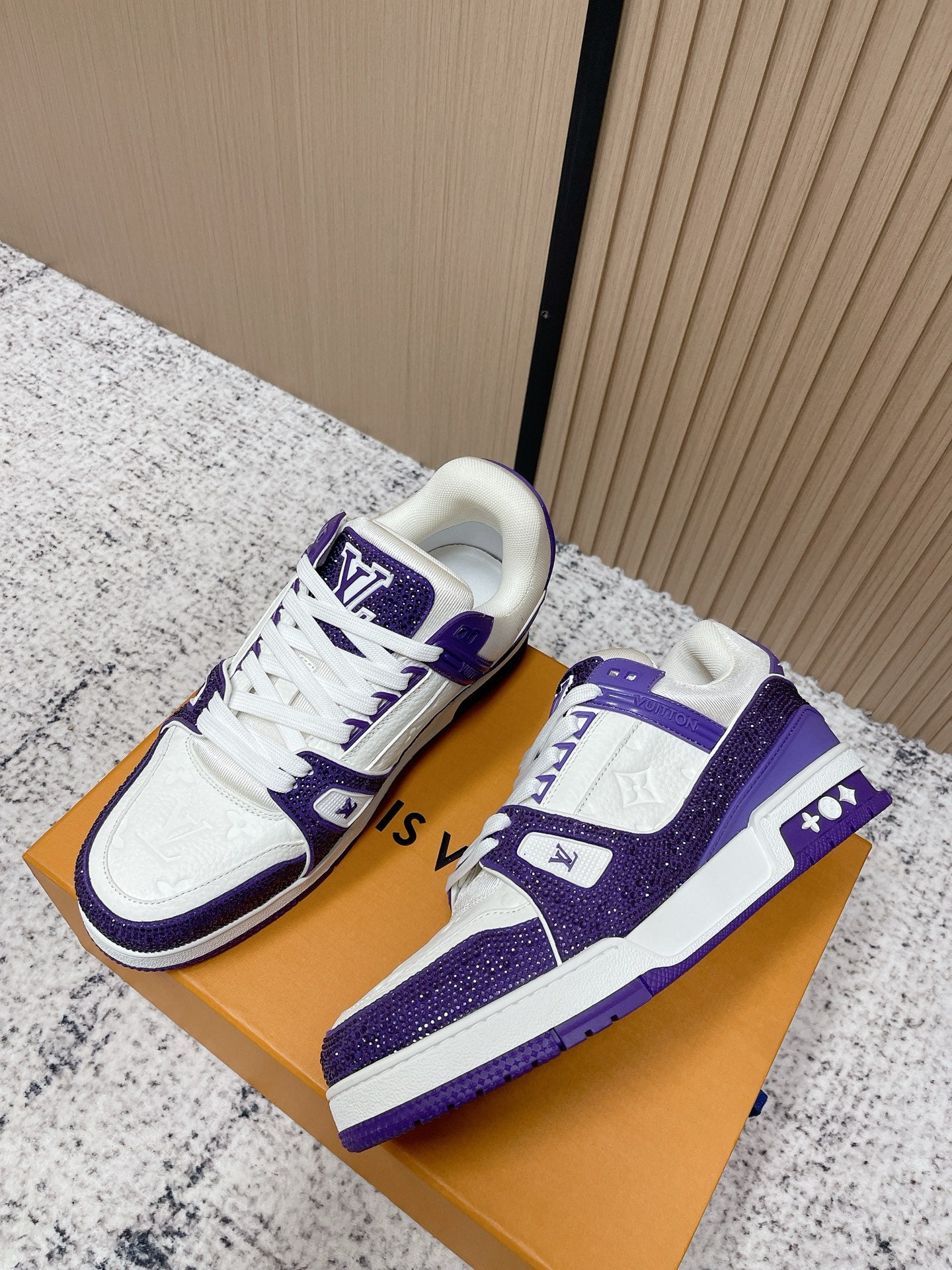 Trainer Sneaker 108