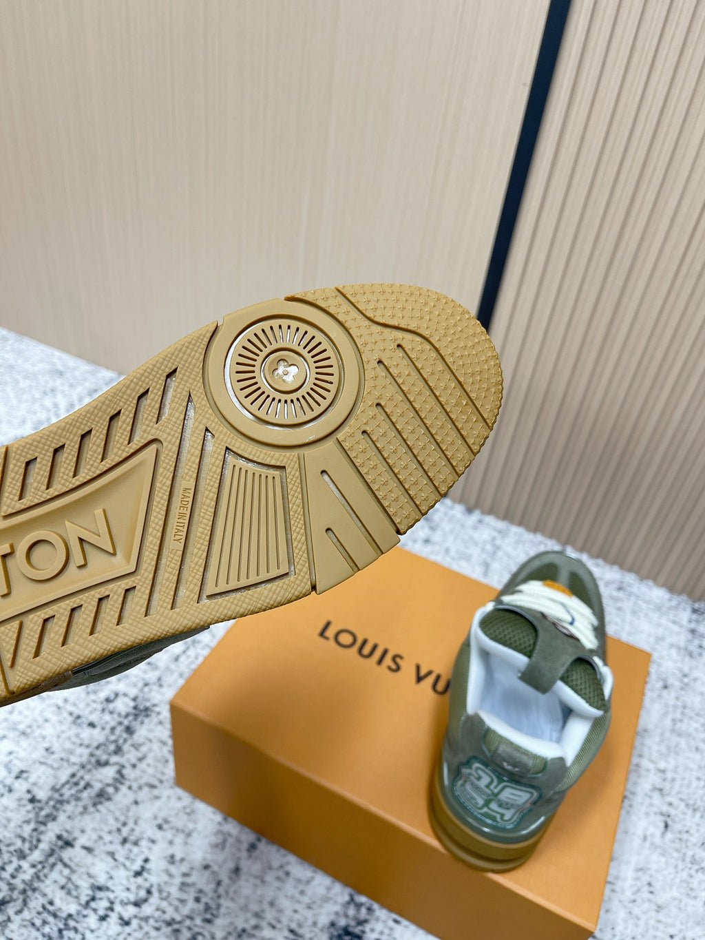 Trainer Sneaker 110