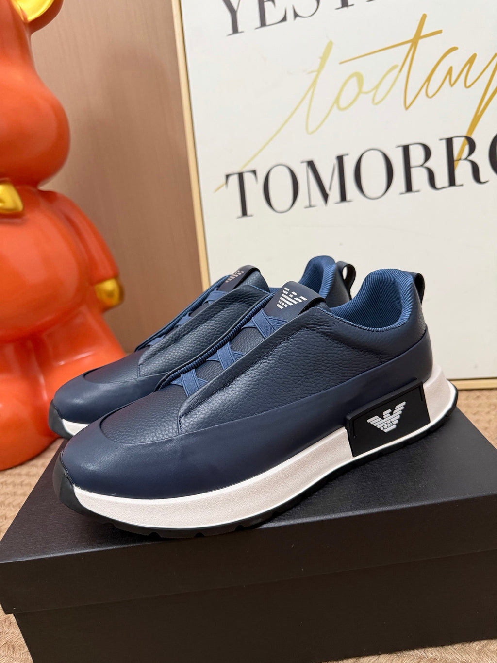 SUEDE TRIPLE STITCH™ MONTE SNEAKERS