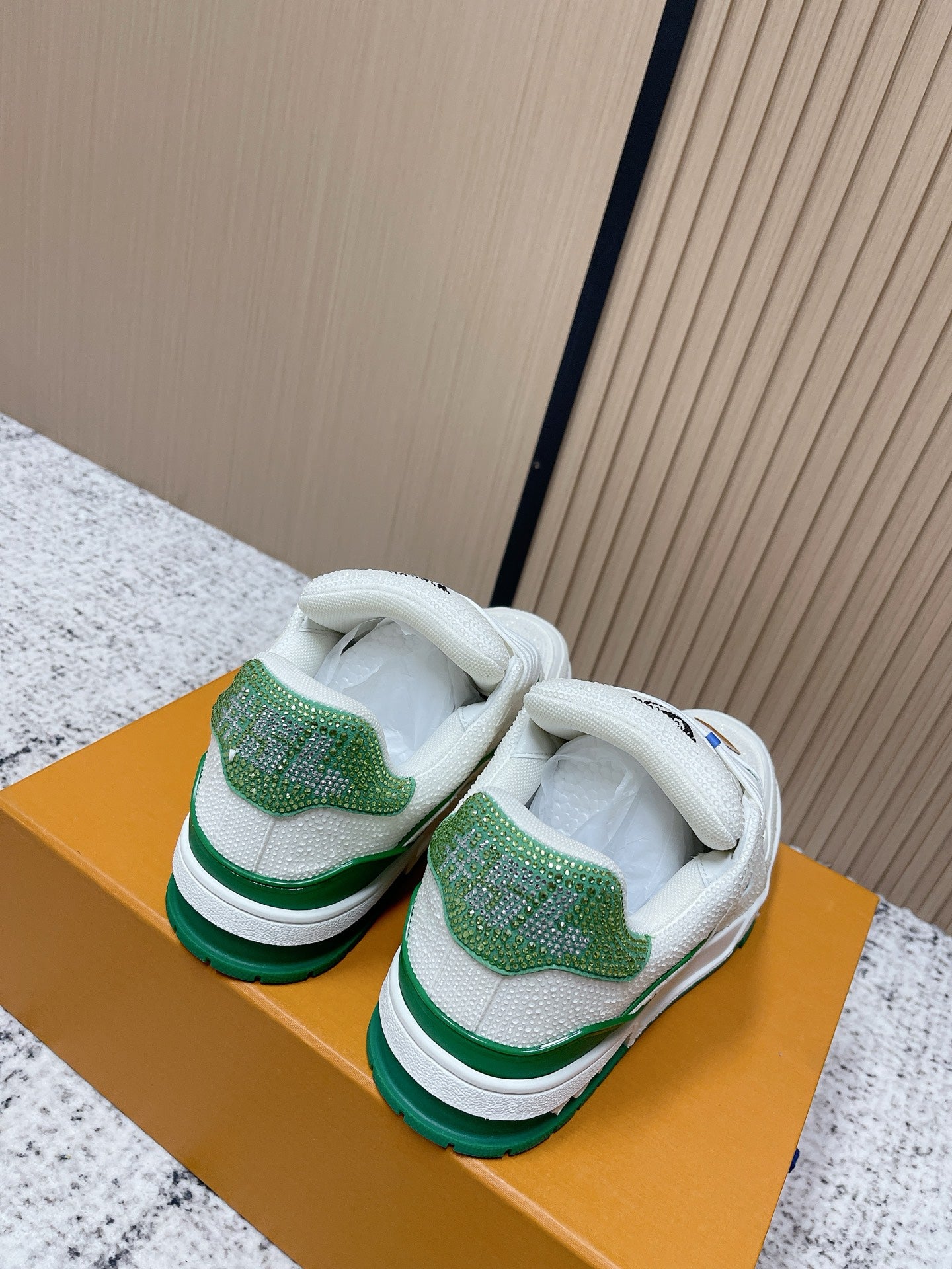 Trainer Sneaker 108