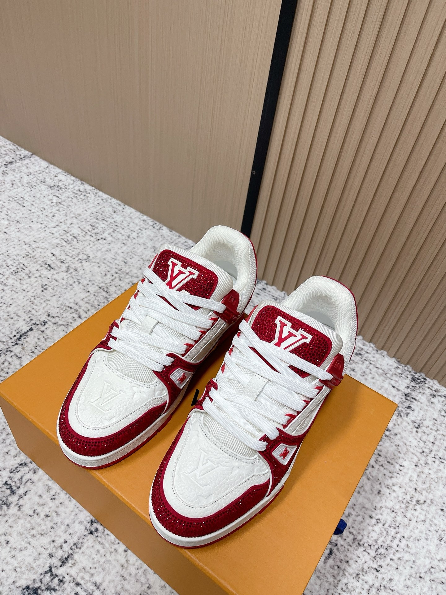 Trainer Sneaker 108