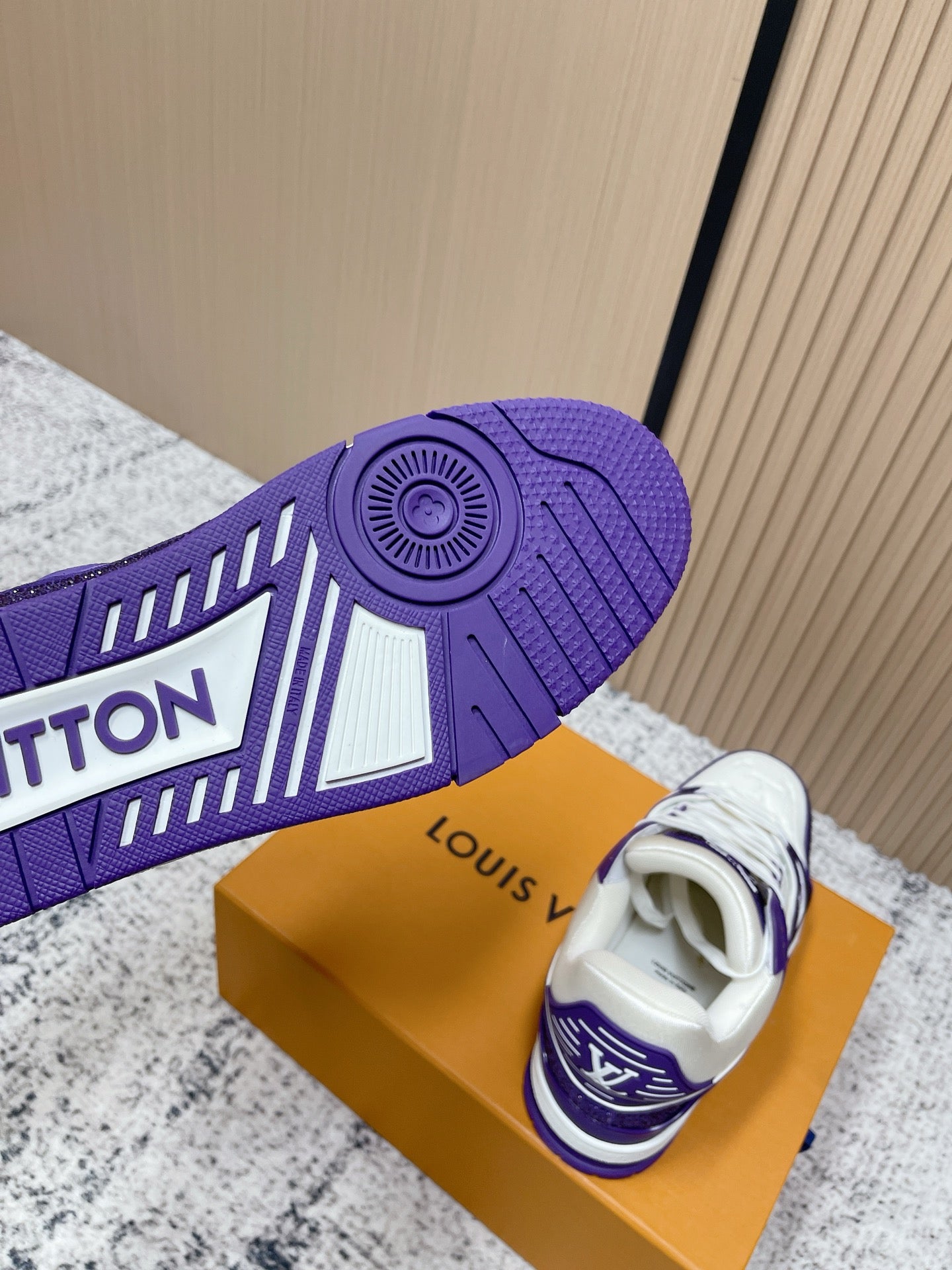 Trainer Sneaker 108