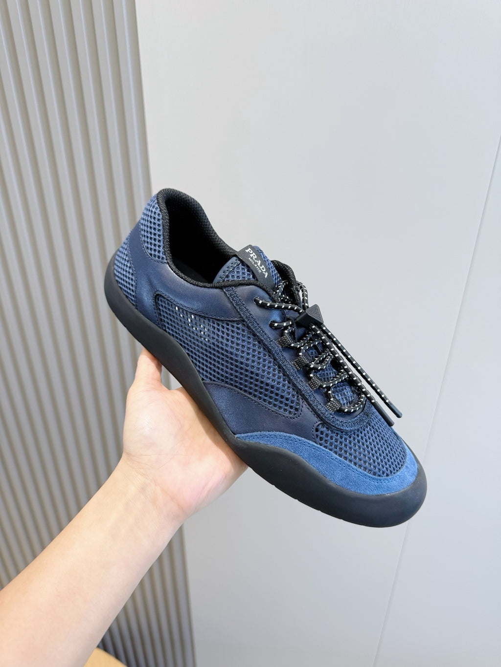 Sneaker 121